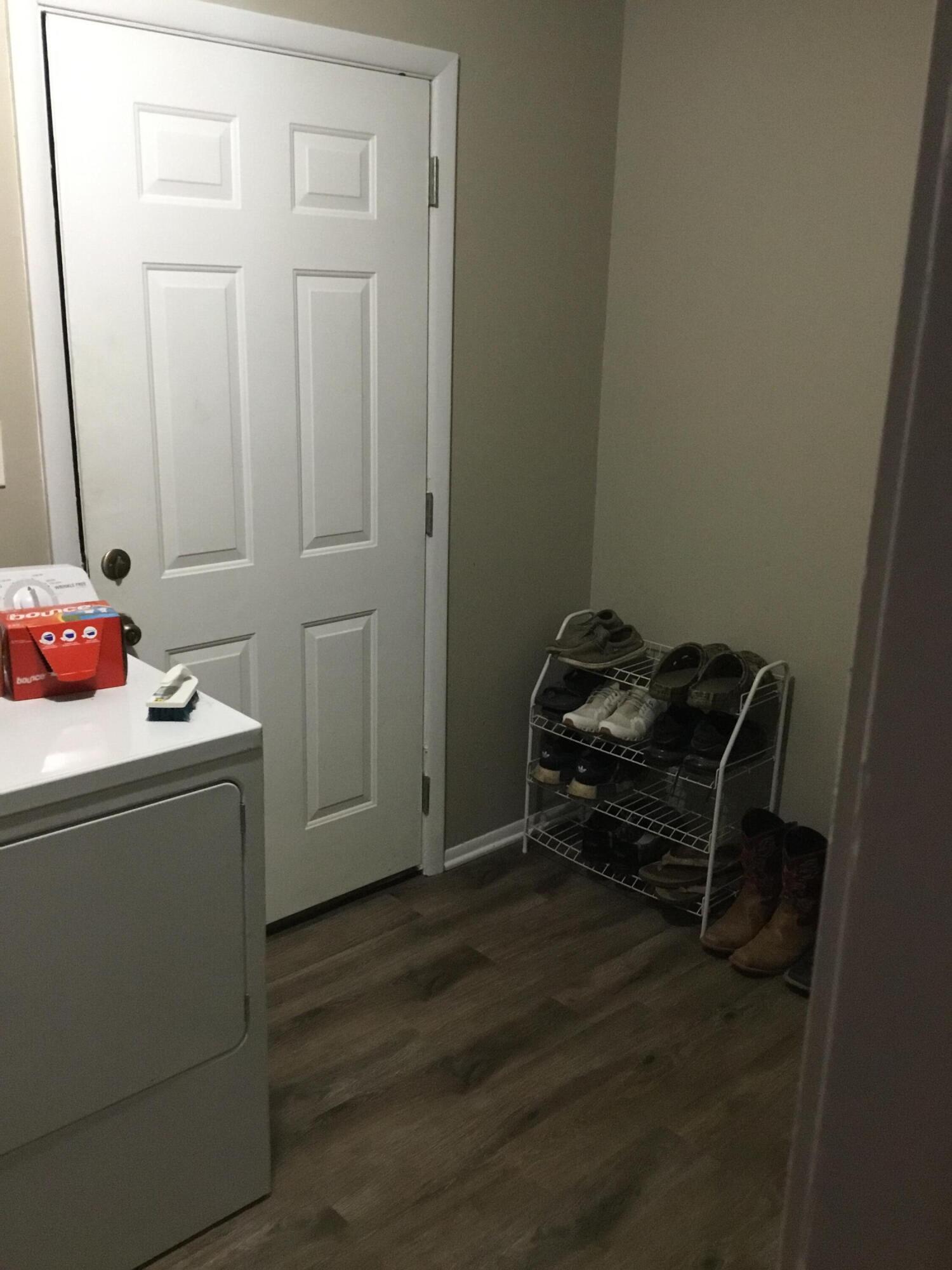 CRESTVIEW (231100.00) - Residential