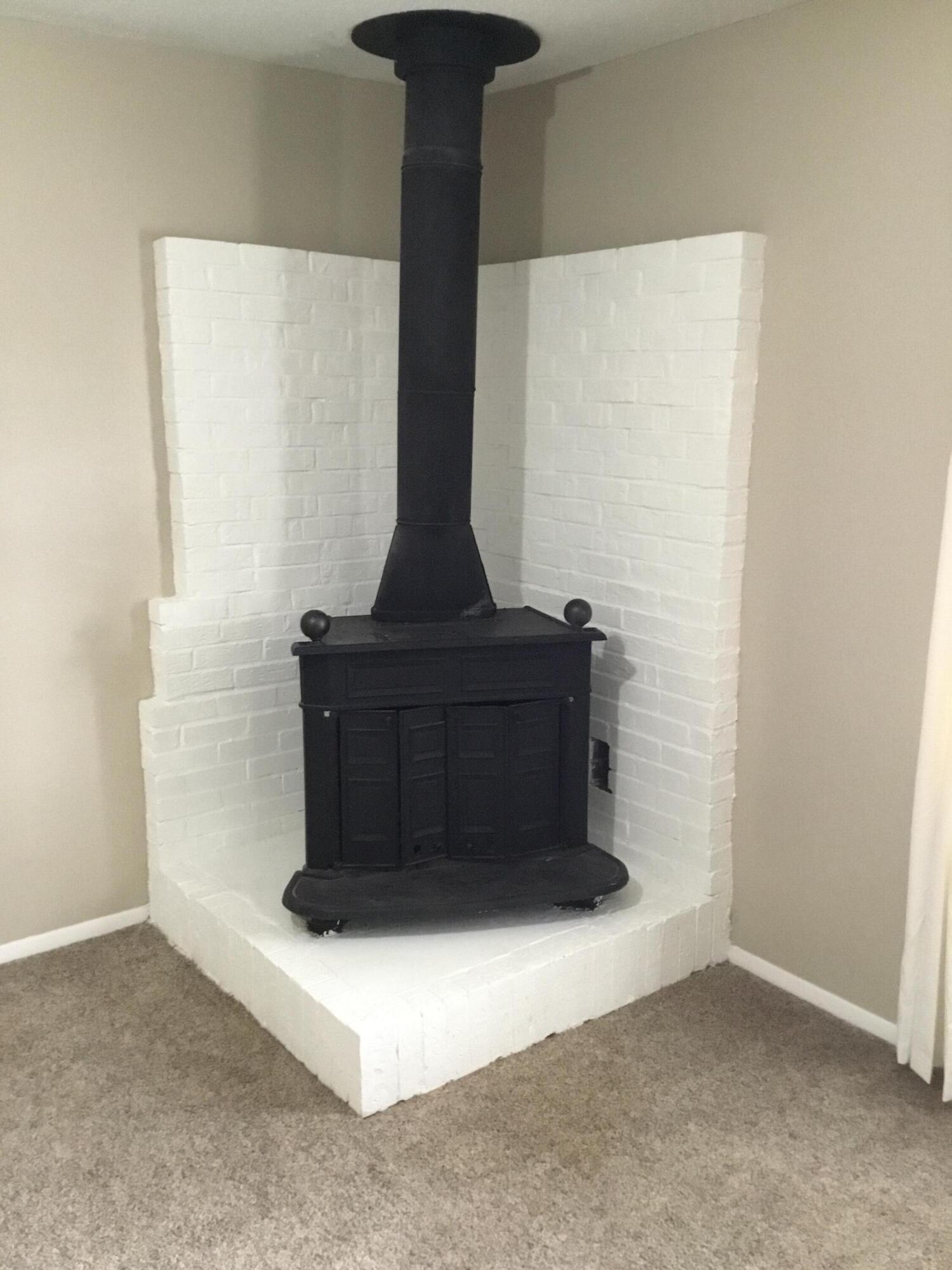 CRESTVIEW (231100.00) - Residential