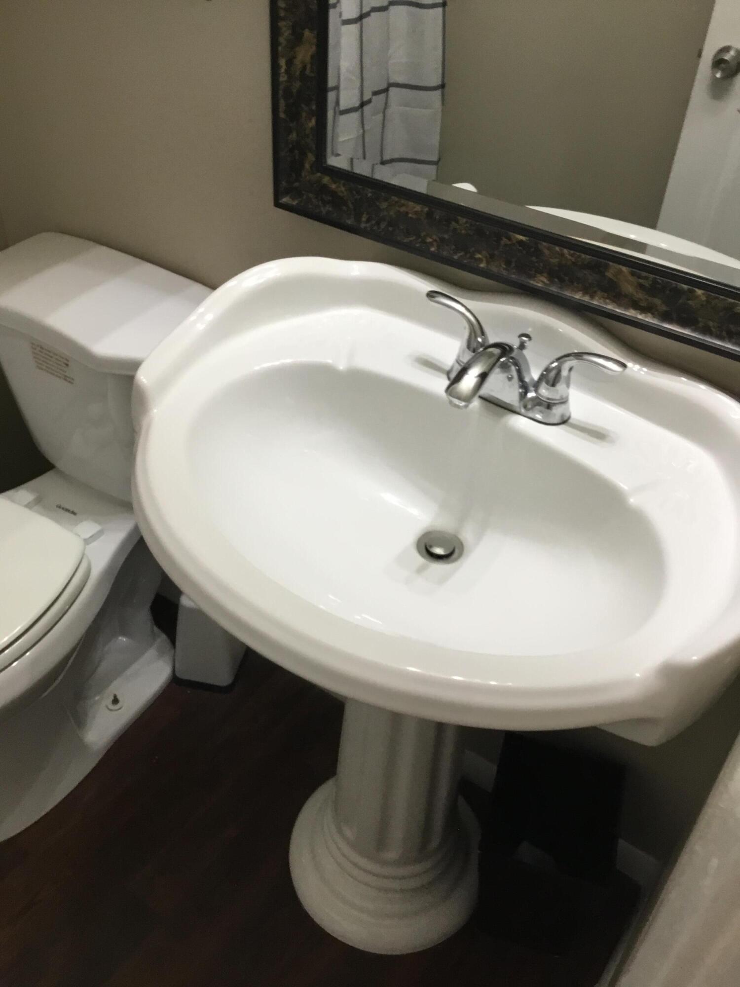 CRESTVIEW (231100.00) - Residential