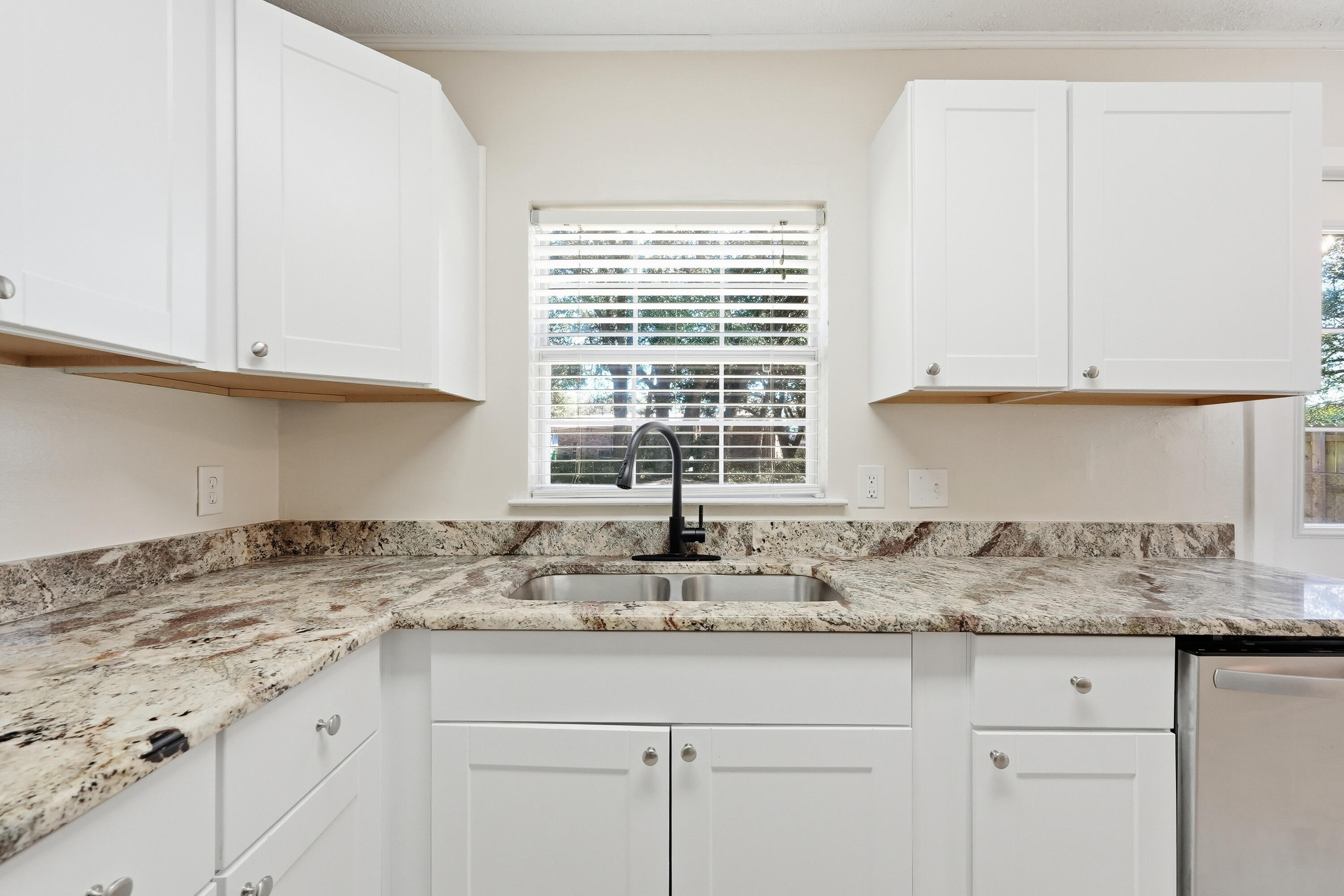 SPRINGDALE - Residential Lease