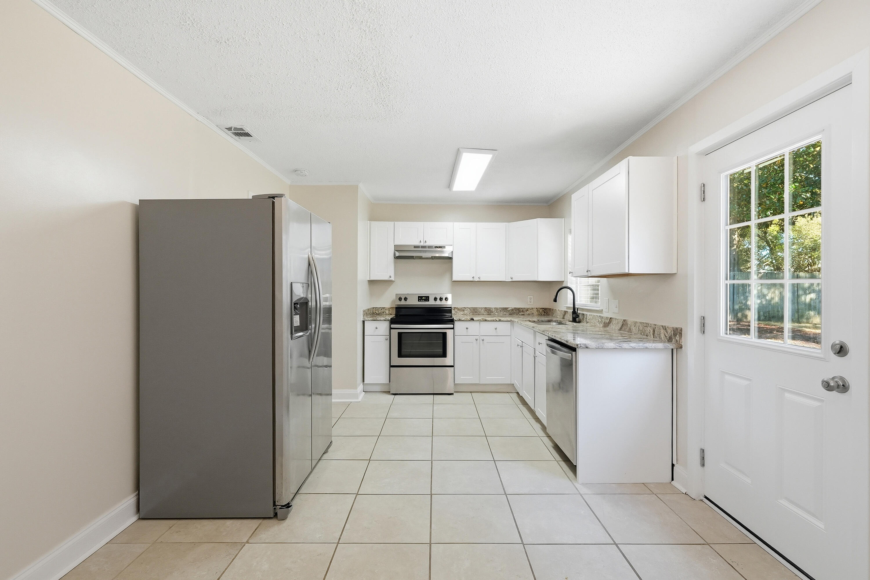 SPRINGDALE - Residential Lease