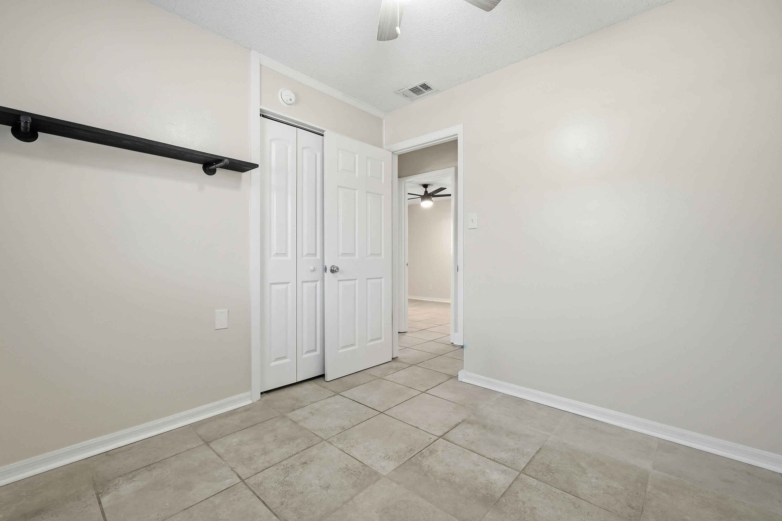 SPRINGDALE - Residential Lease