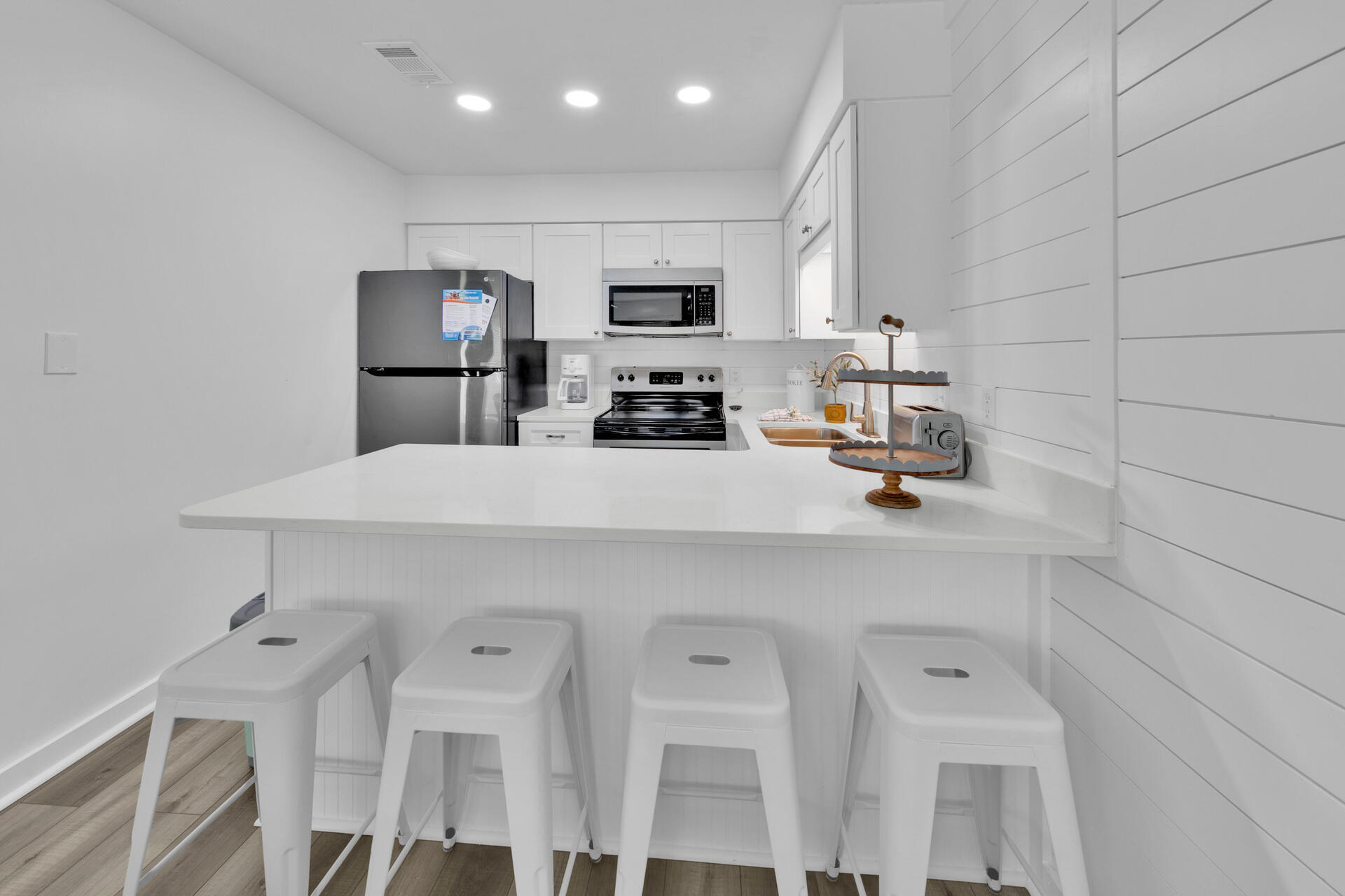 SOUTHWIND 2 CONDO - Residential