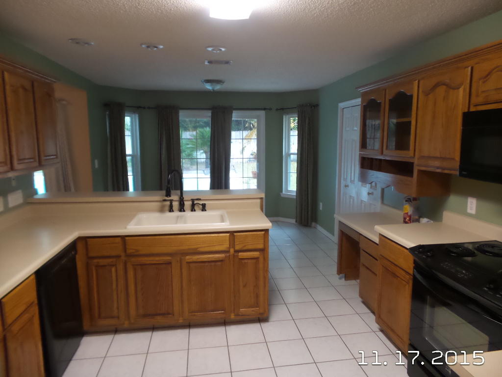 PAGE PLACE 3 PH 1 - Residential Lease