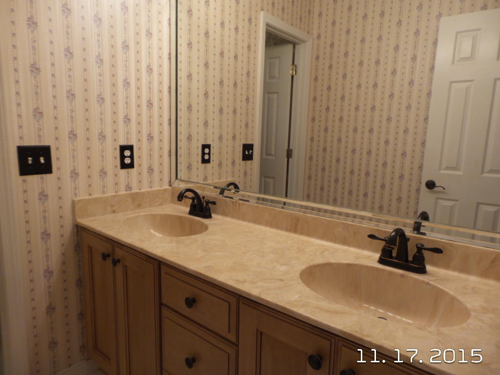 PAGE PLACE 3 PH 1 - Residential Lease
