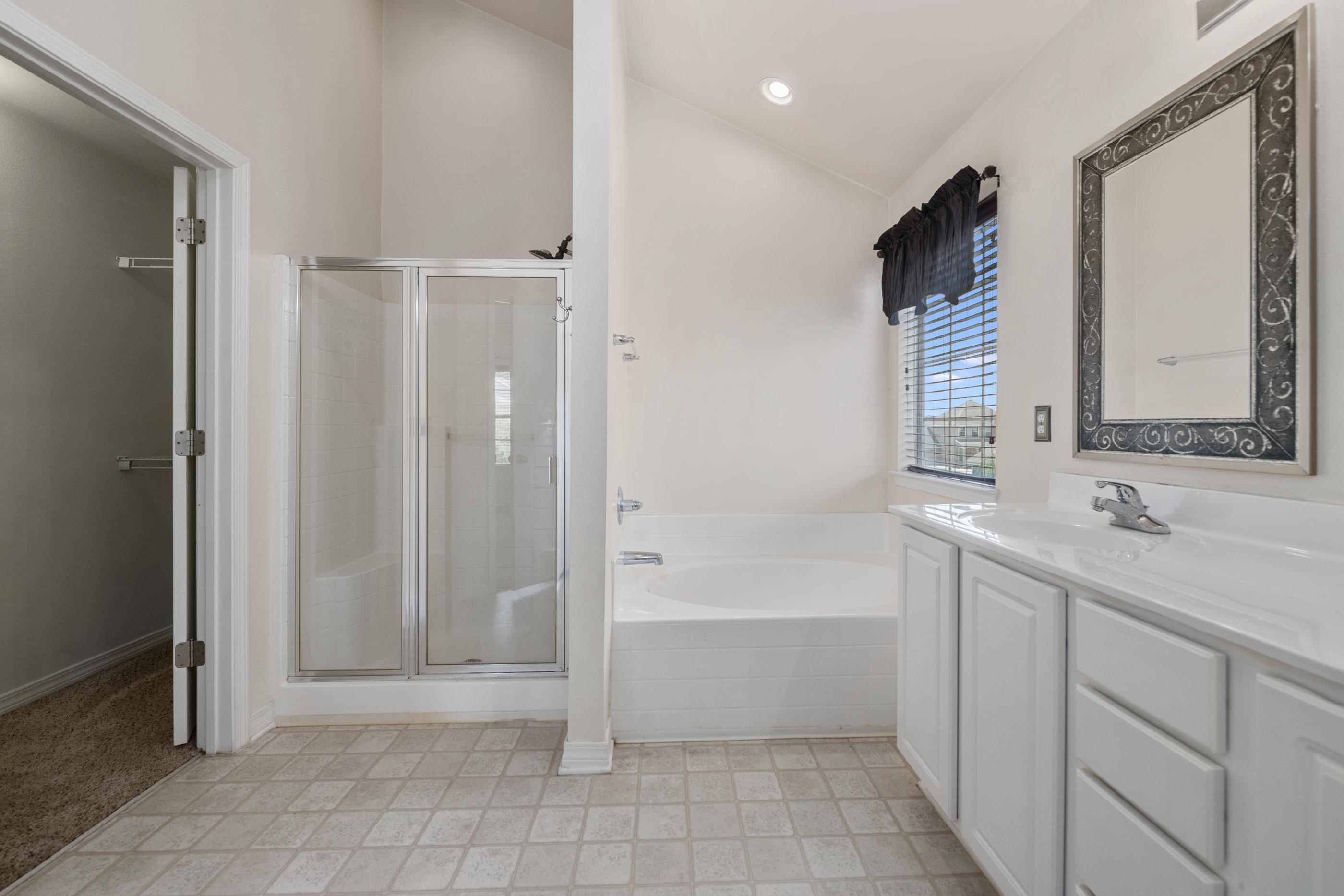 SANDY RIDGE ESTATES - Residential