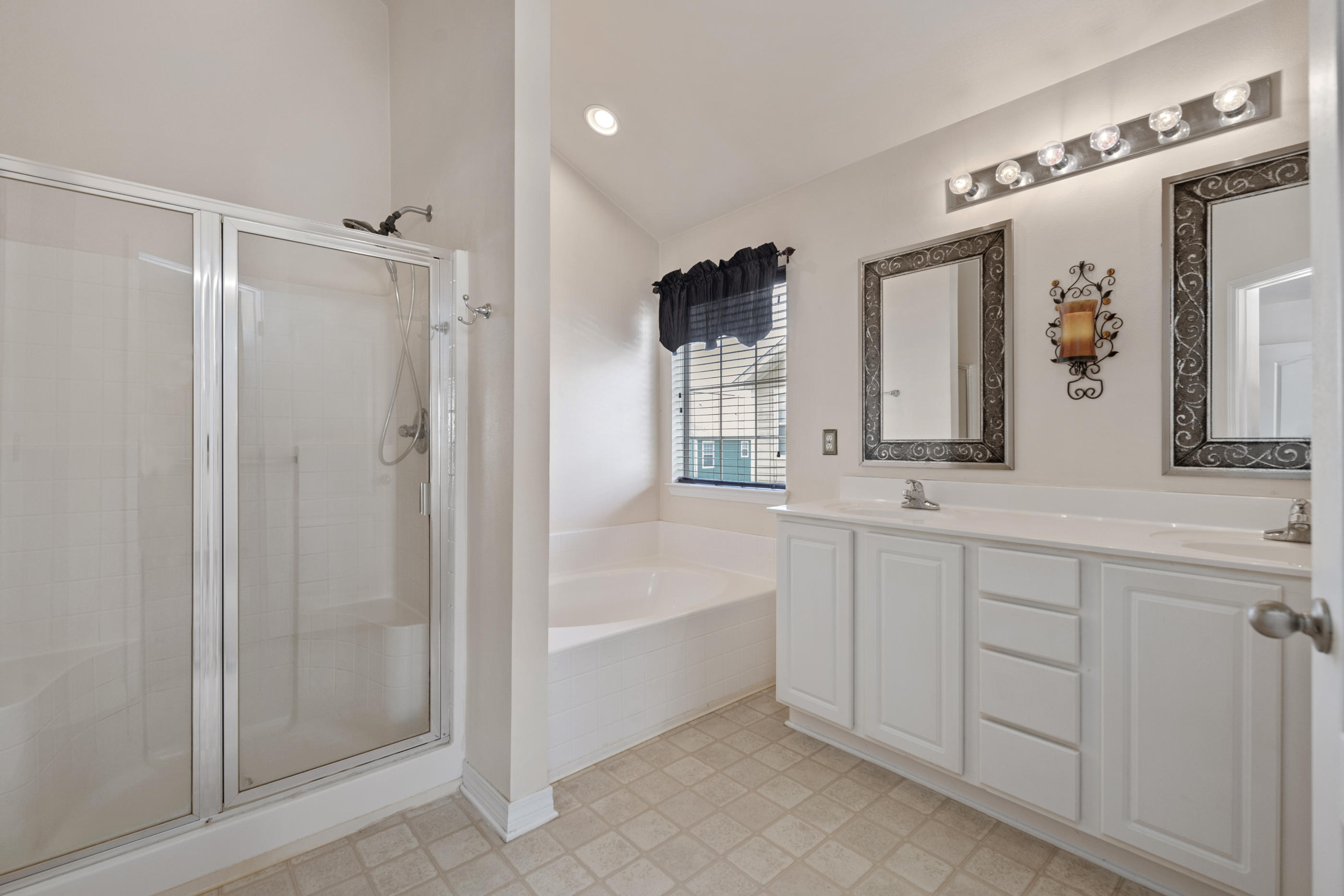 SANDY RIDGE ESTATES - Residential