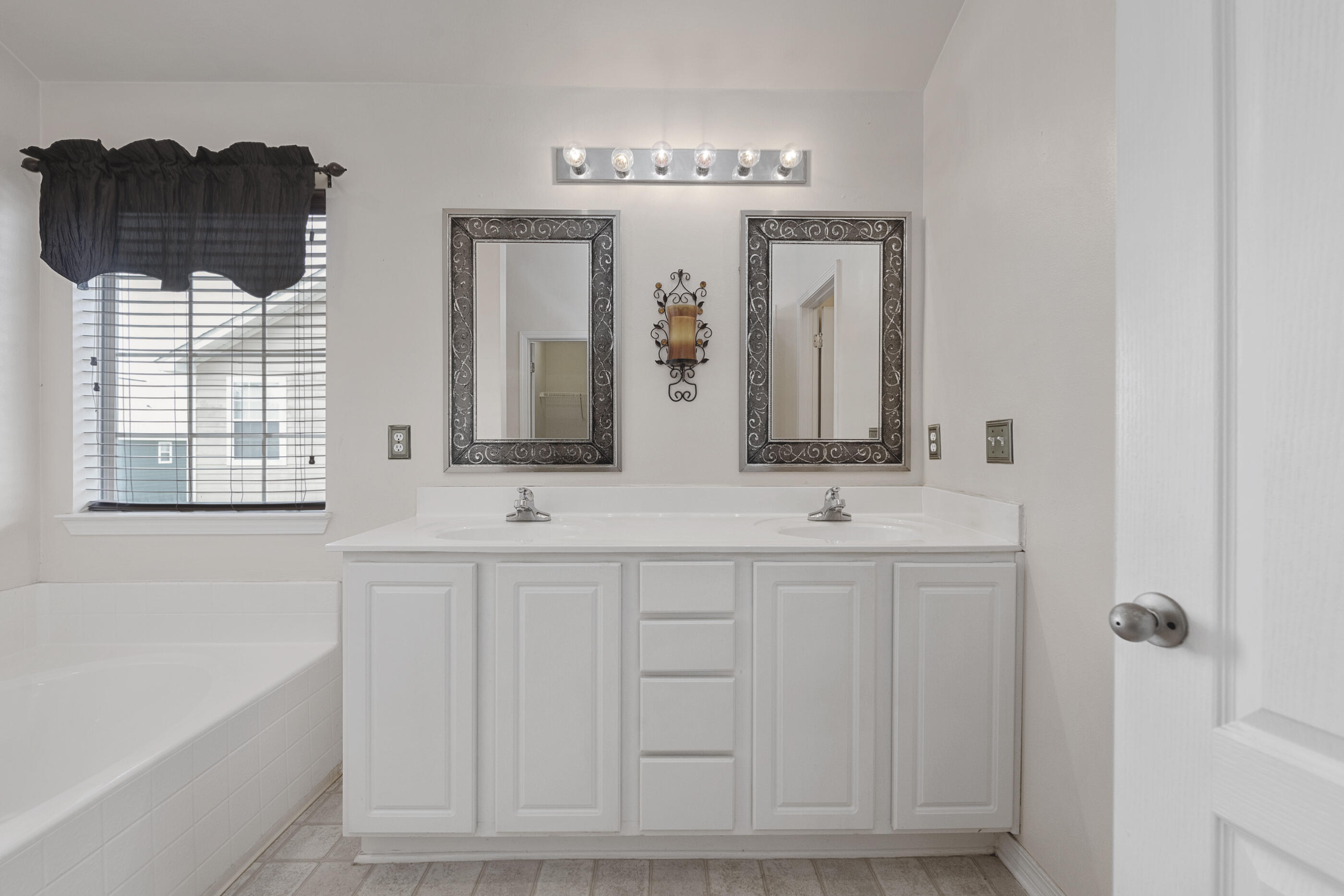 SANDY RIDGE ESTATES - Residential