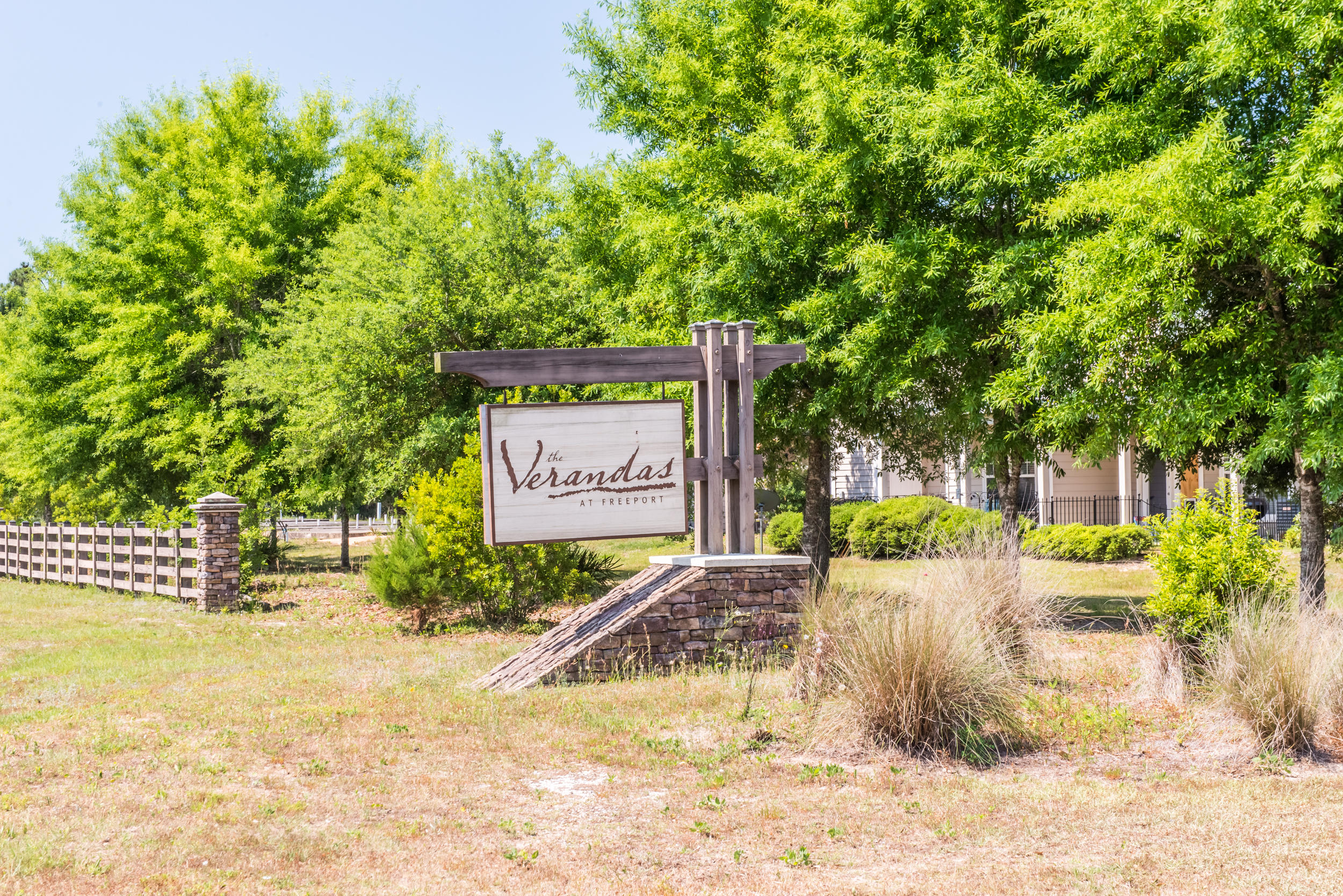 VERANDAS AT FREEPORT - Residential