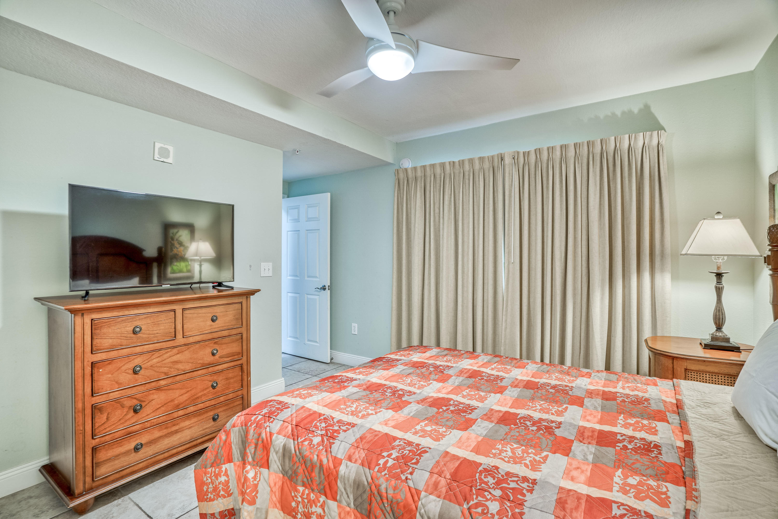 EMERALD BEACH PH 4 - Residential