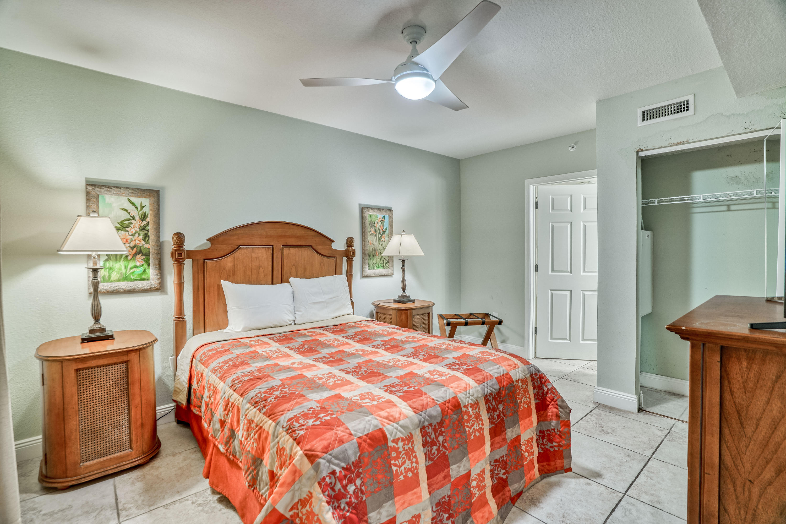 EMERALD BEACH PH 4 - Residential