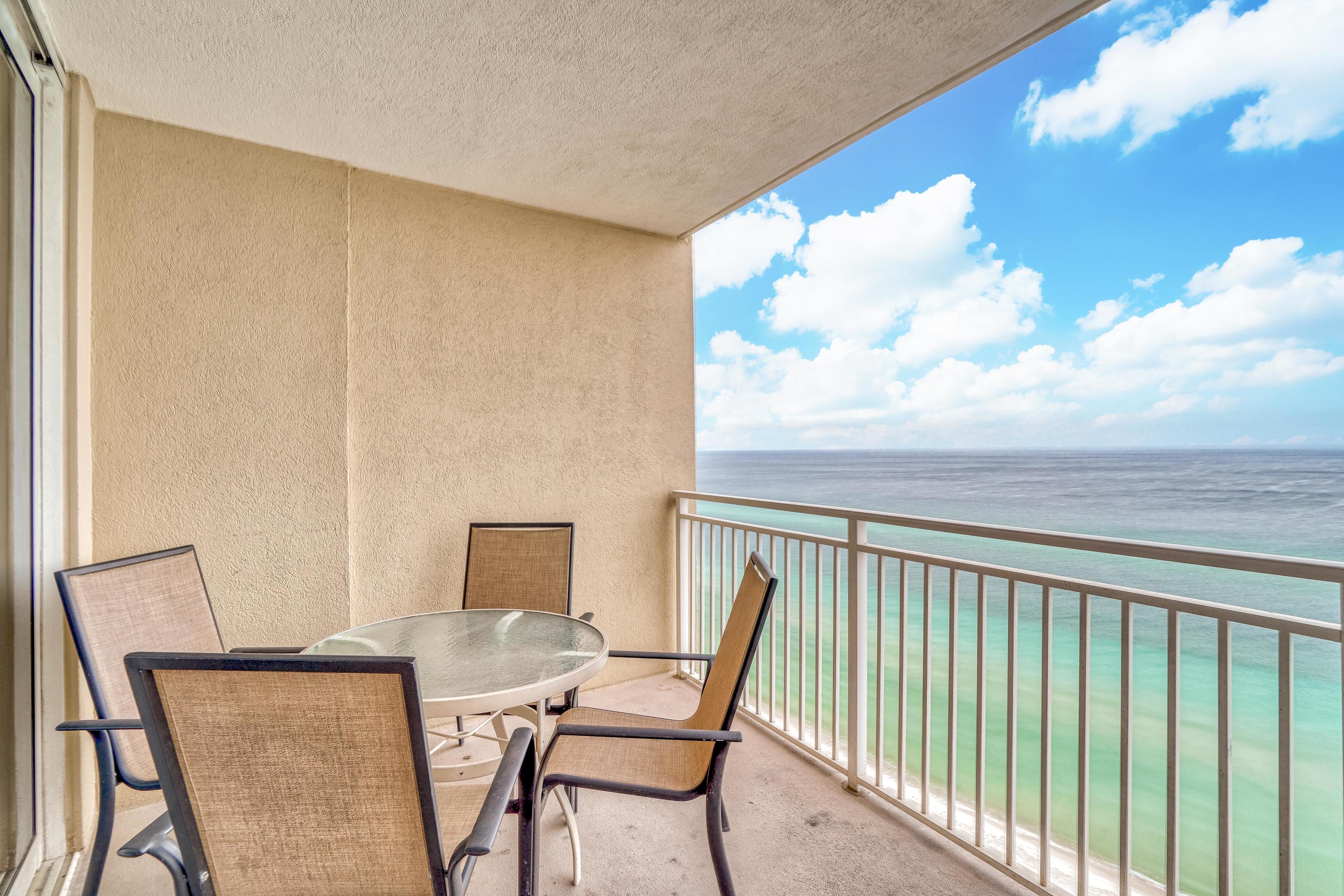 EMERALD BEACH PH 4 - Residential