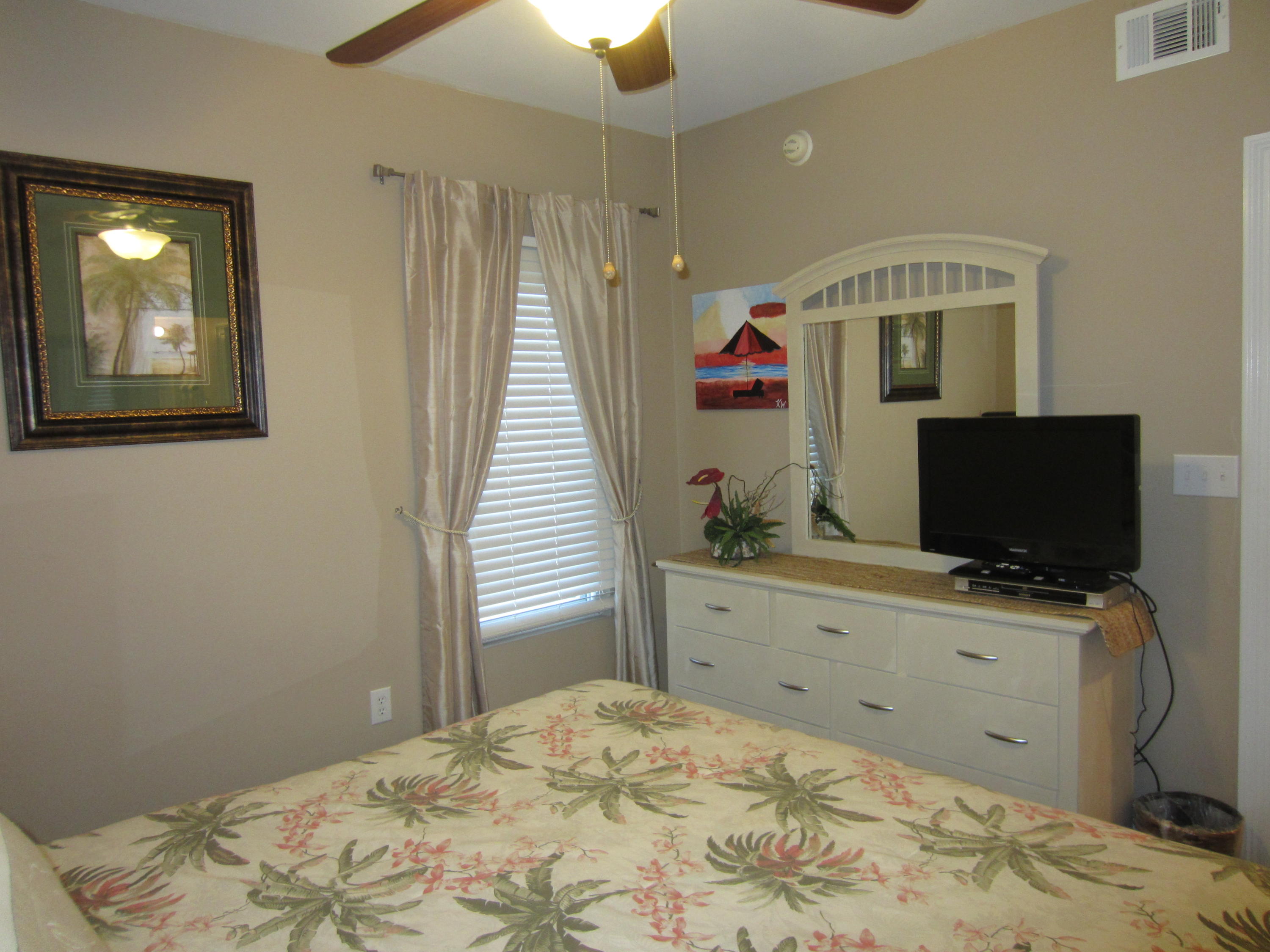 STERLING SHORES - Residential