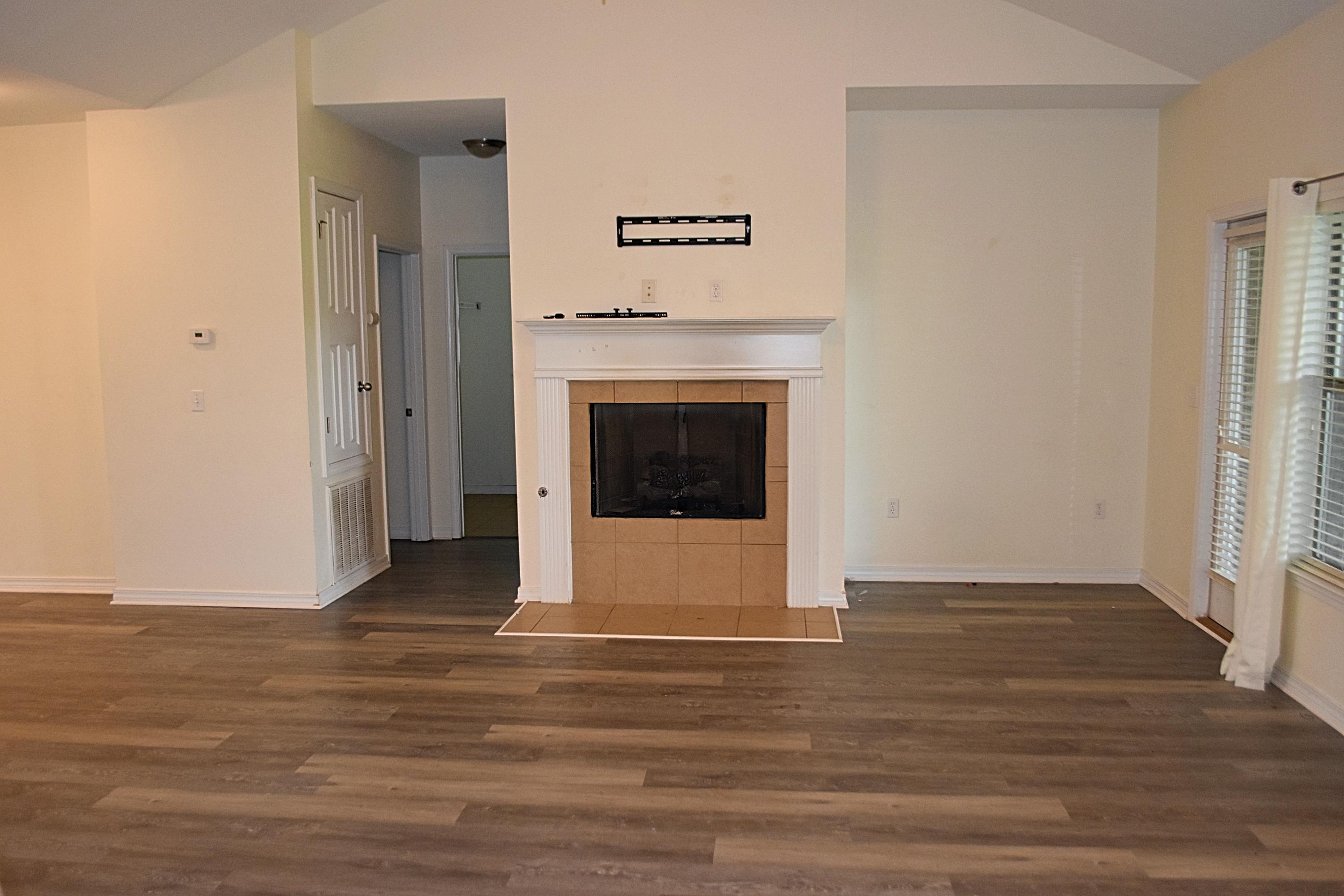 HAMMOCK BAY - Residential Lease