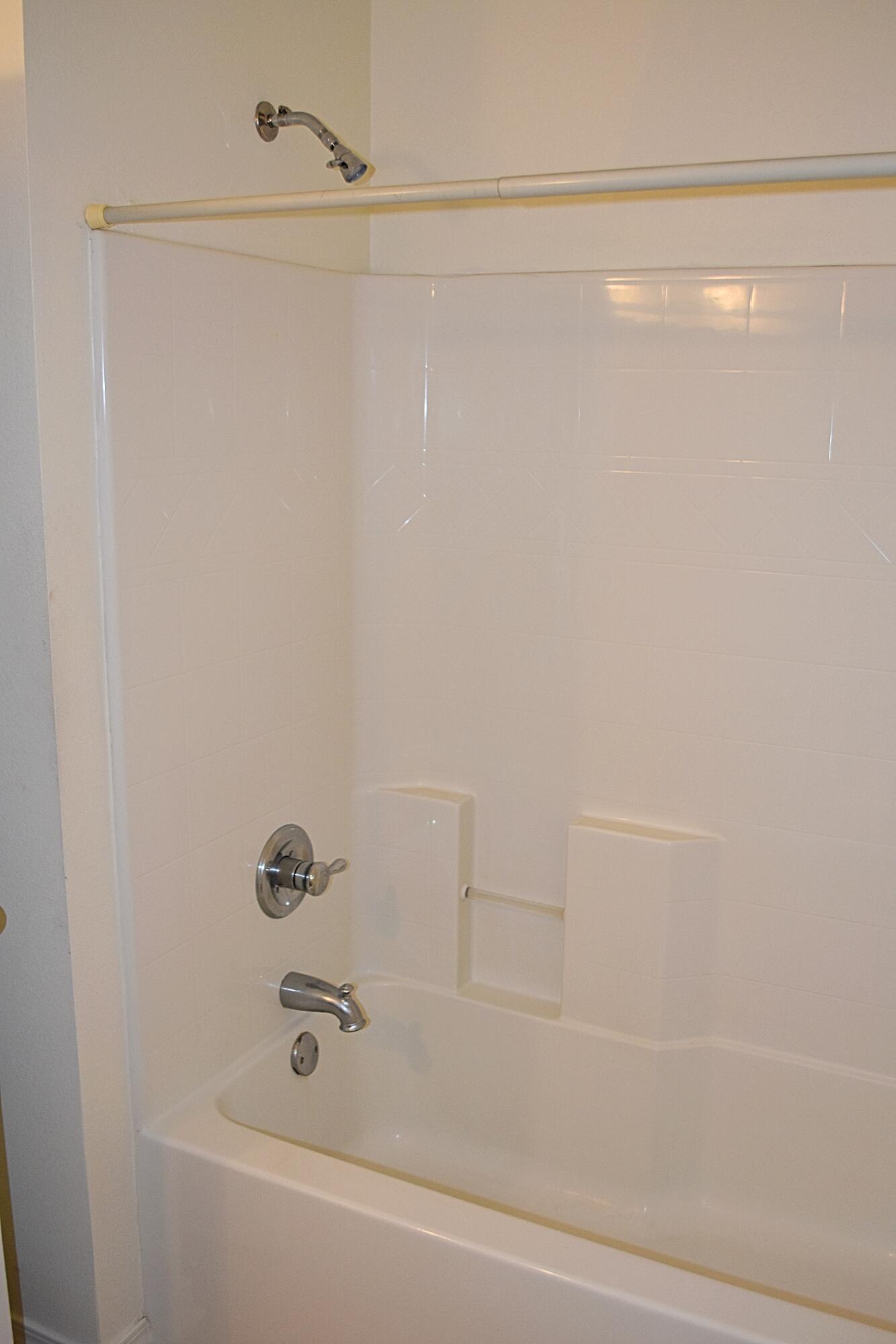 HAMMOCK BAY - Residential Lease