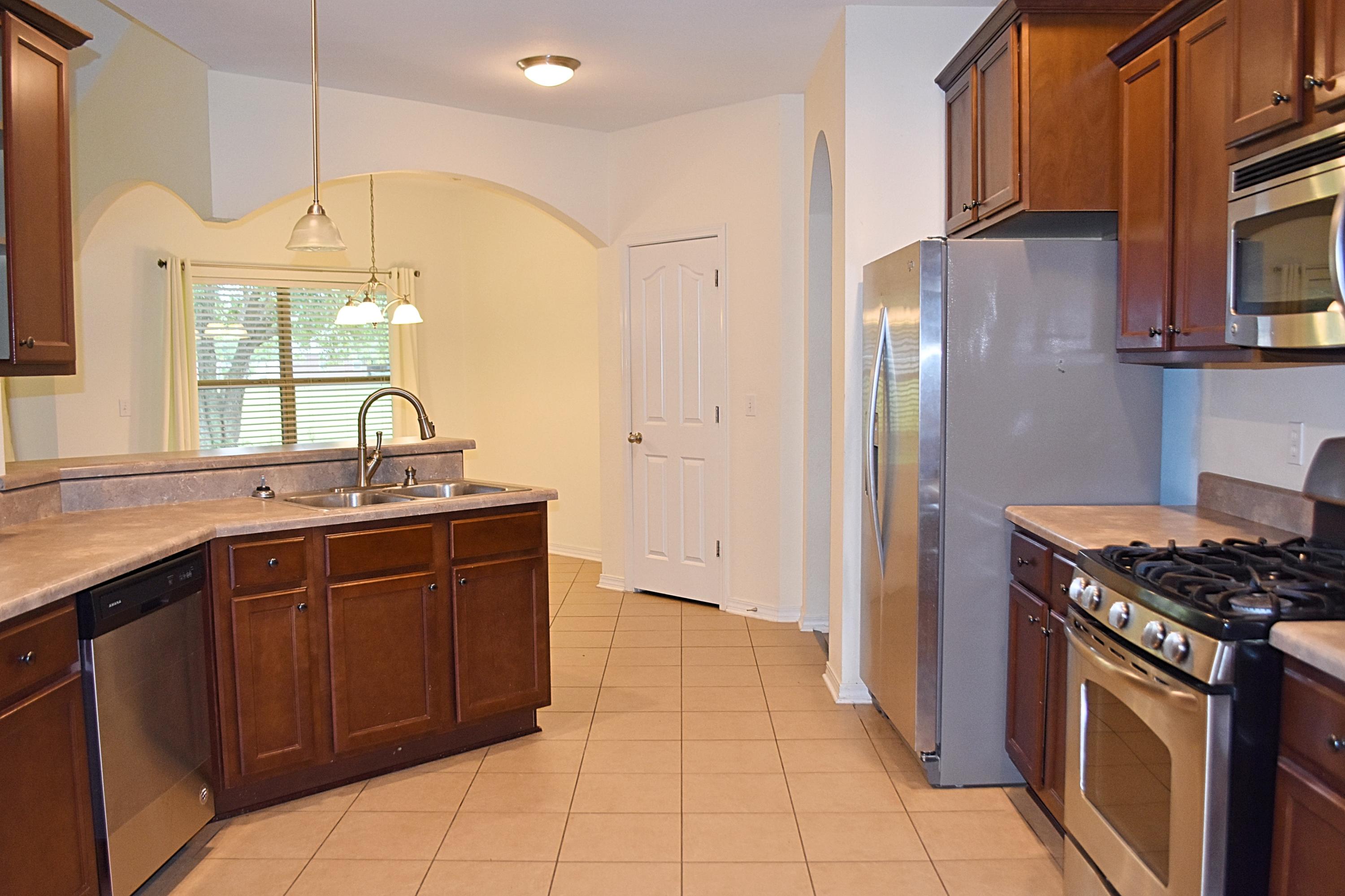 HAMMOCK BAY - Residential Lease