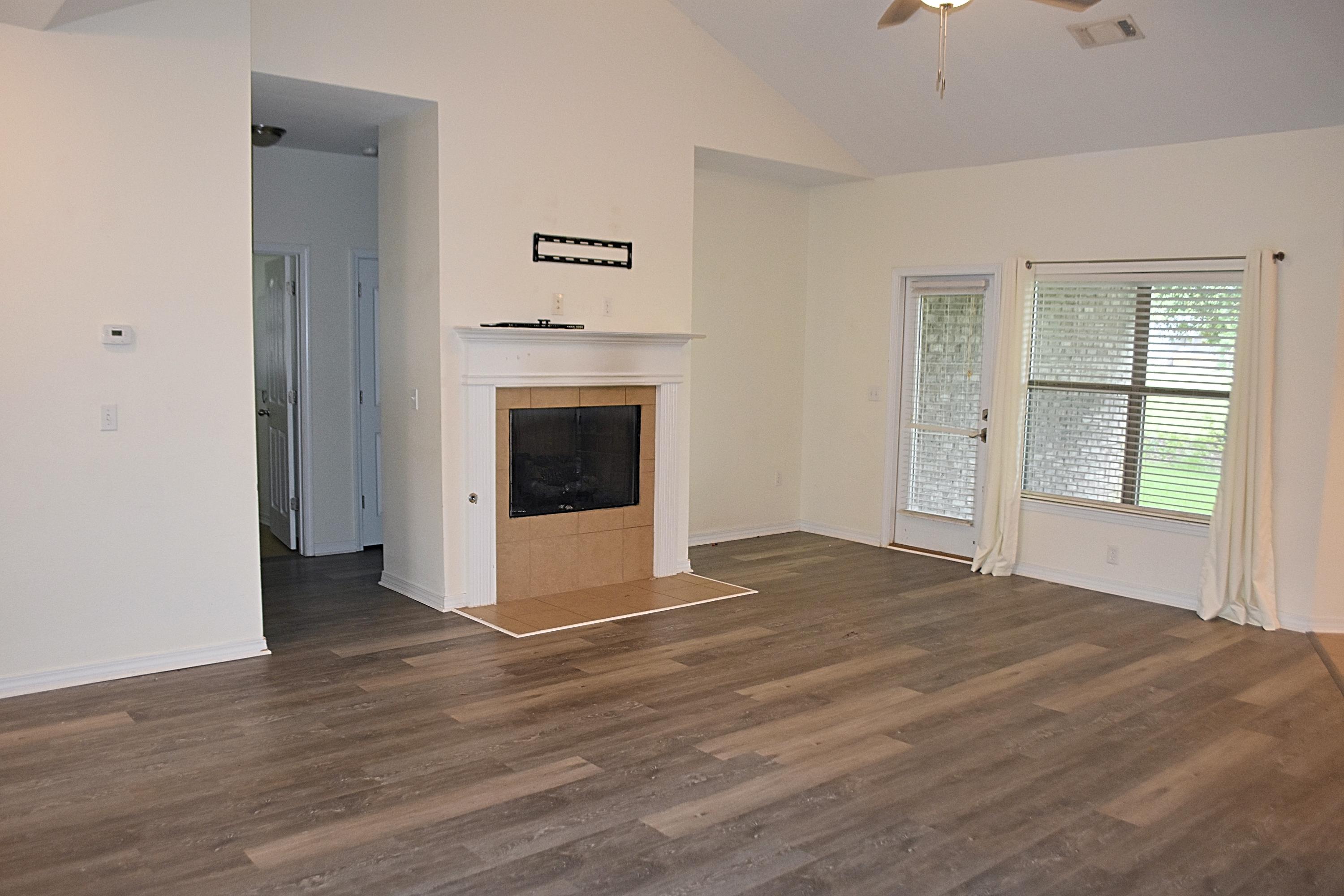 HAMMOCK BAY - Residential Lease