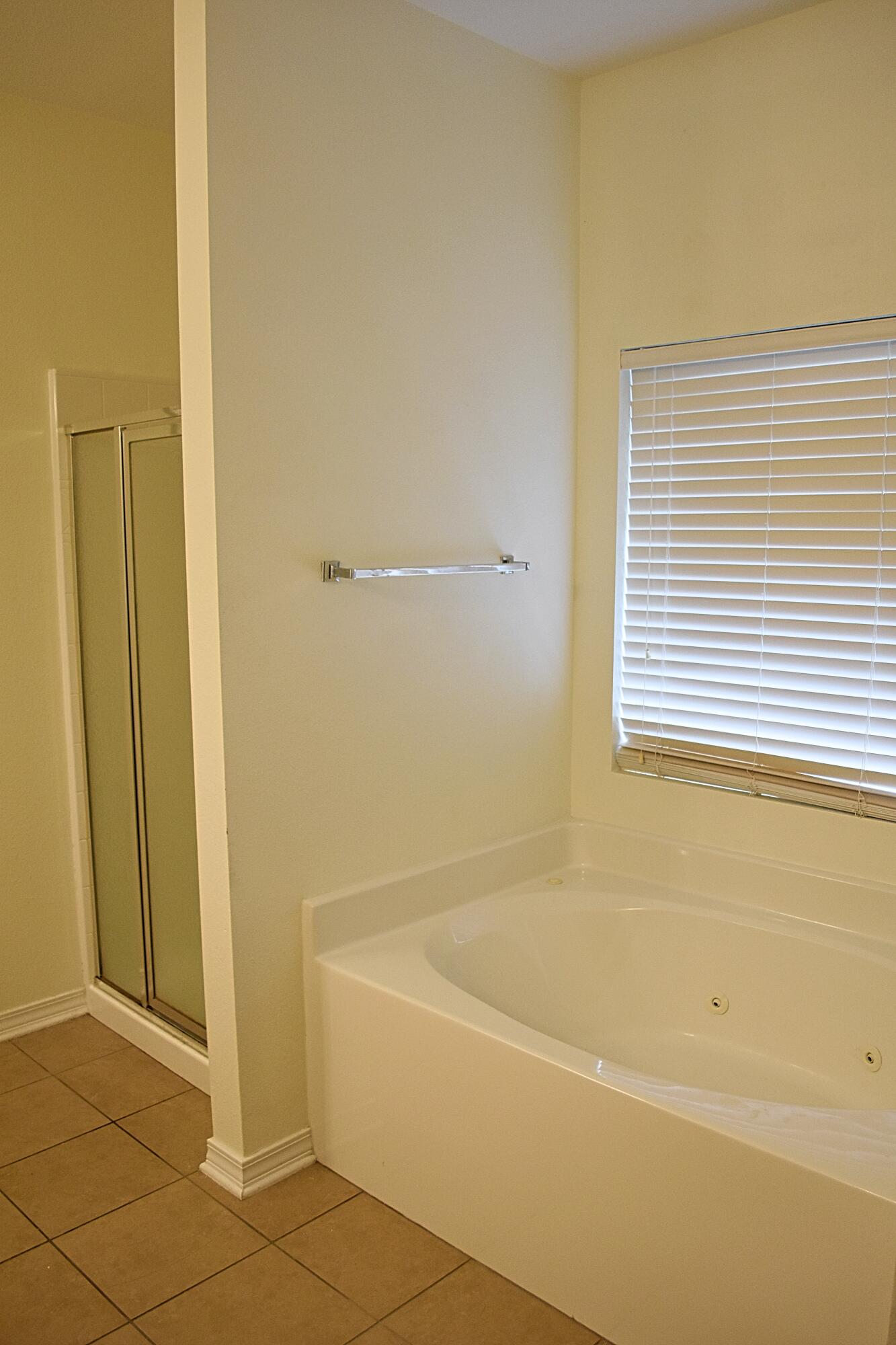 HAMMOCK BAY - Residential Lease