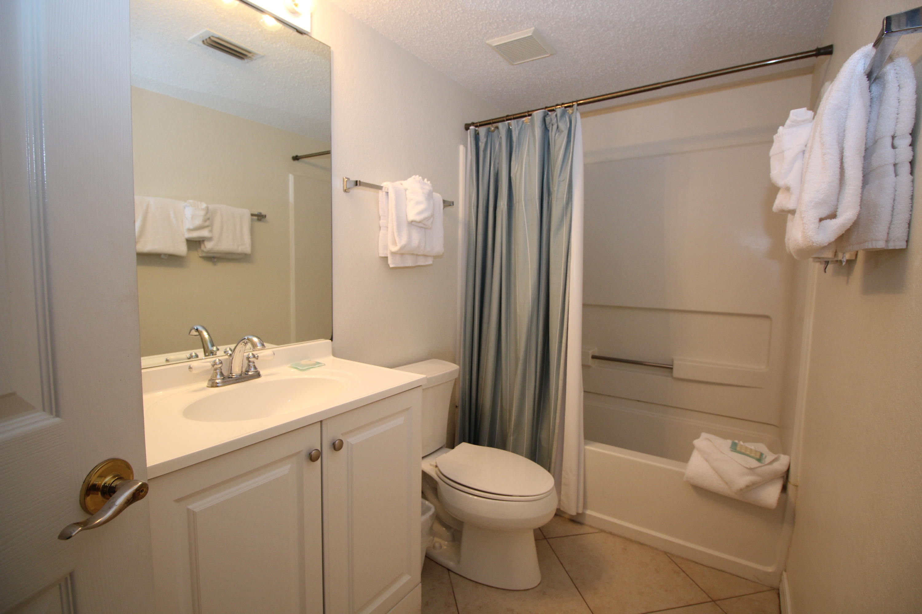 ISLANDER BEACH RESORT PH 2 - Residential