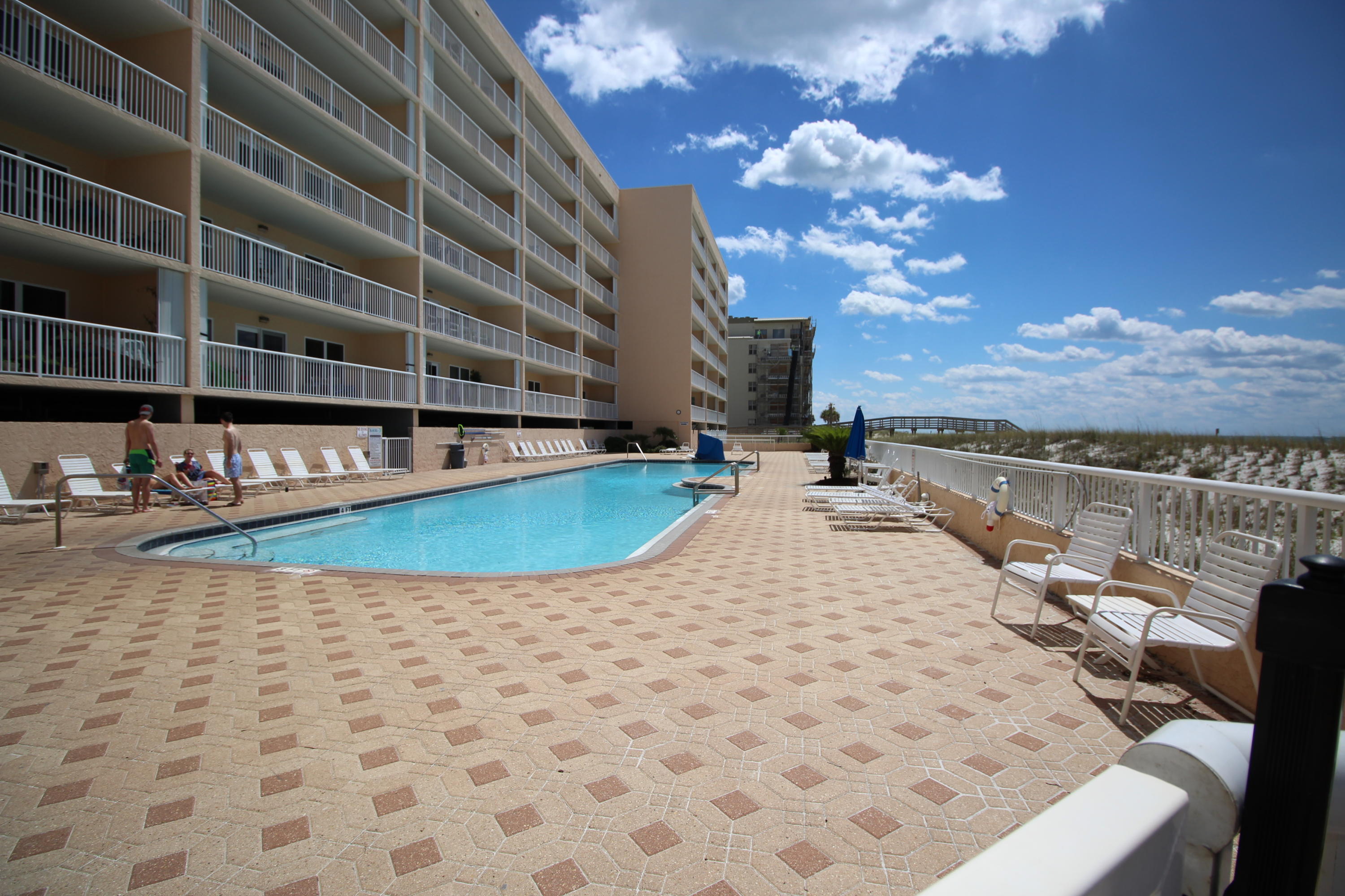 ISLANDER BEACH RESORT PH 2 - Residential