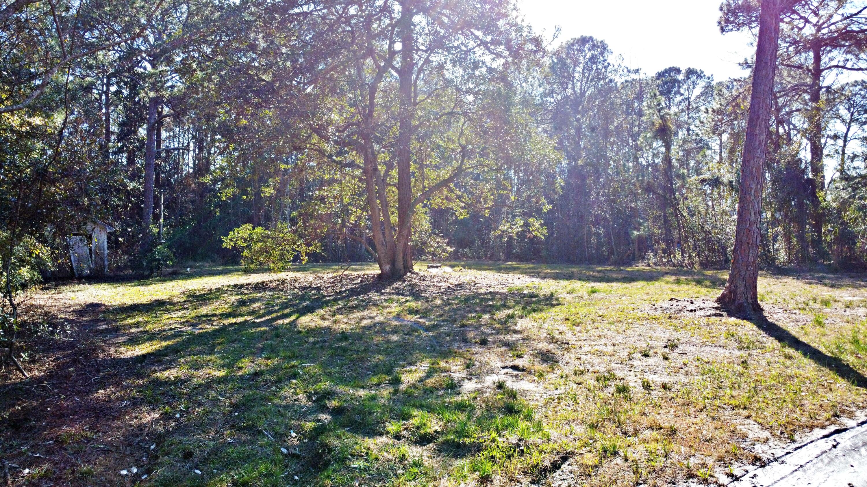 LARKER WOOD ESTATES - Land