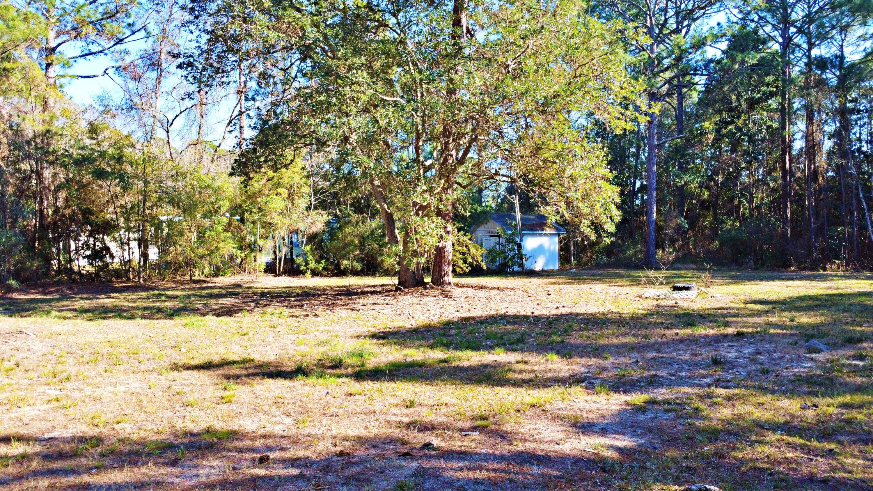 LARKER WOOD ESTATES - Land