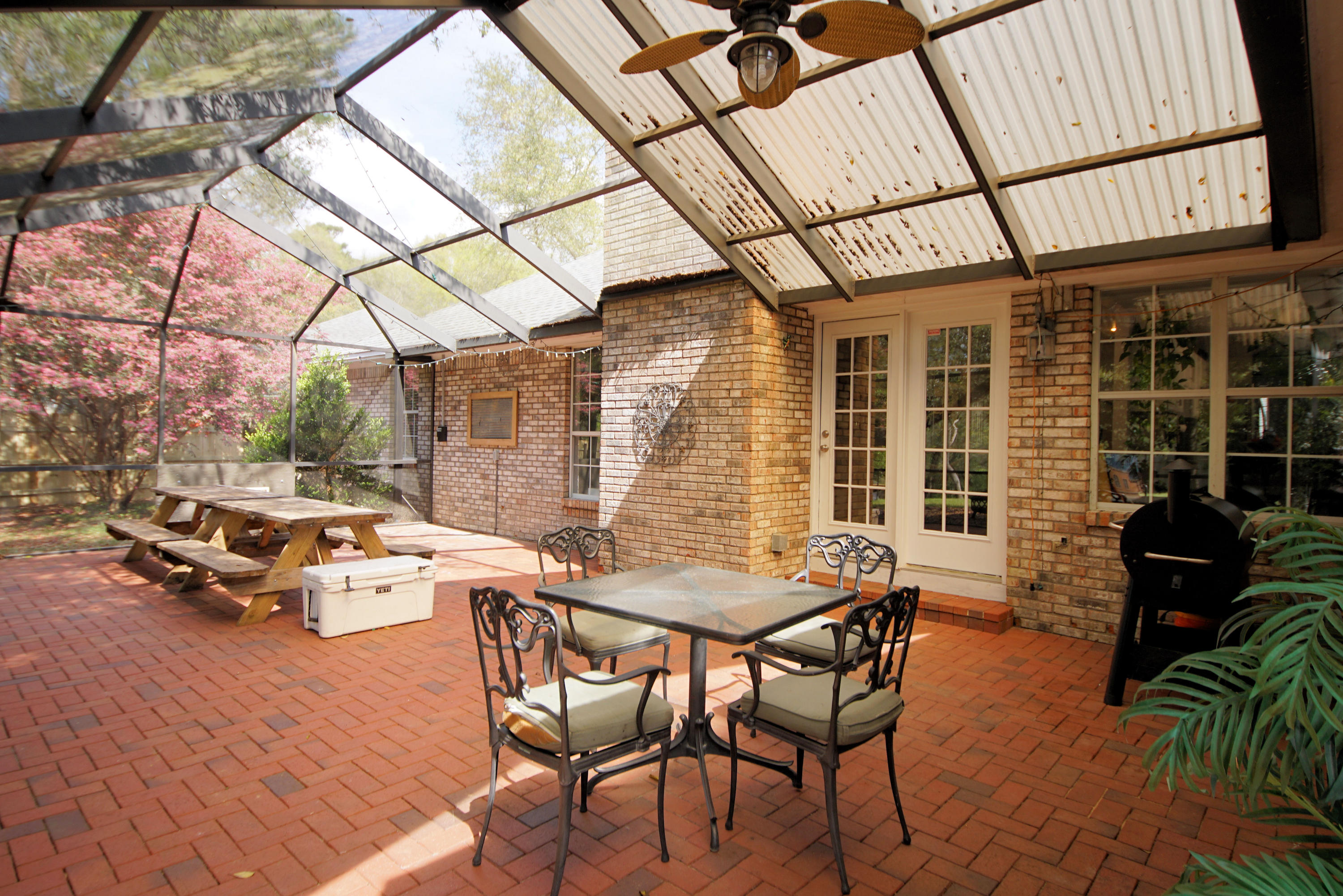 PARKWOOD ESTATES PH 1 BLUEWATER BAY - Residential