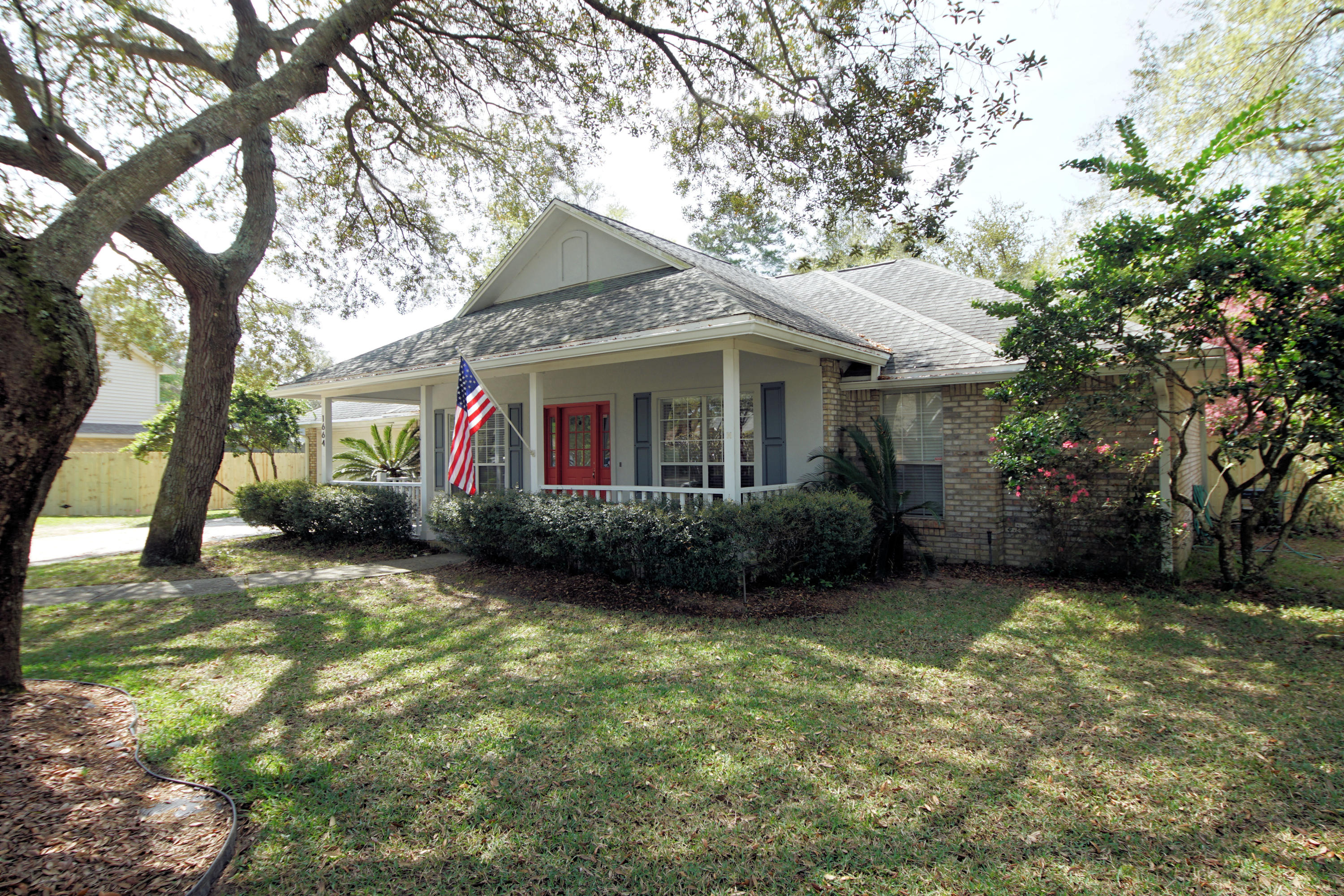 PARKWOOD ESTATES PH 1 BLUEWATER BAY - Residential