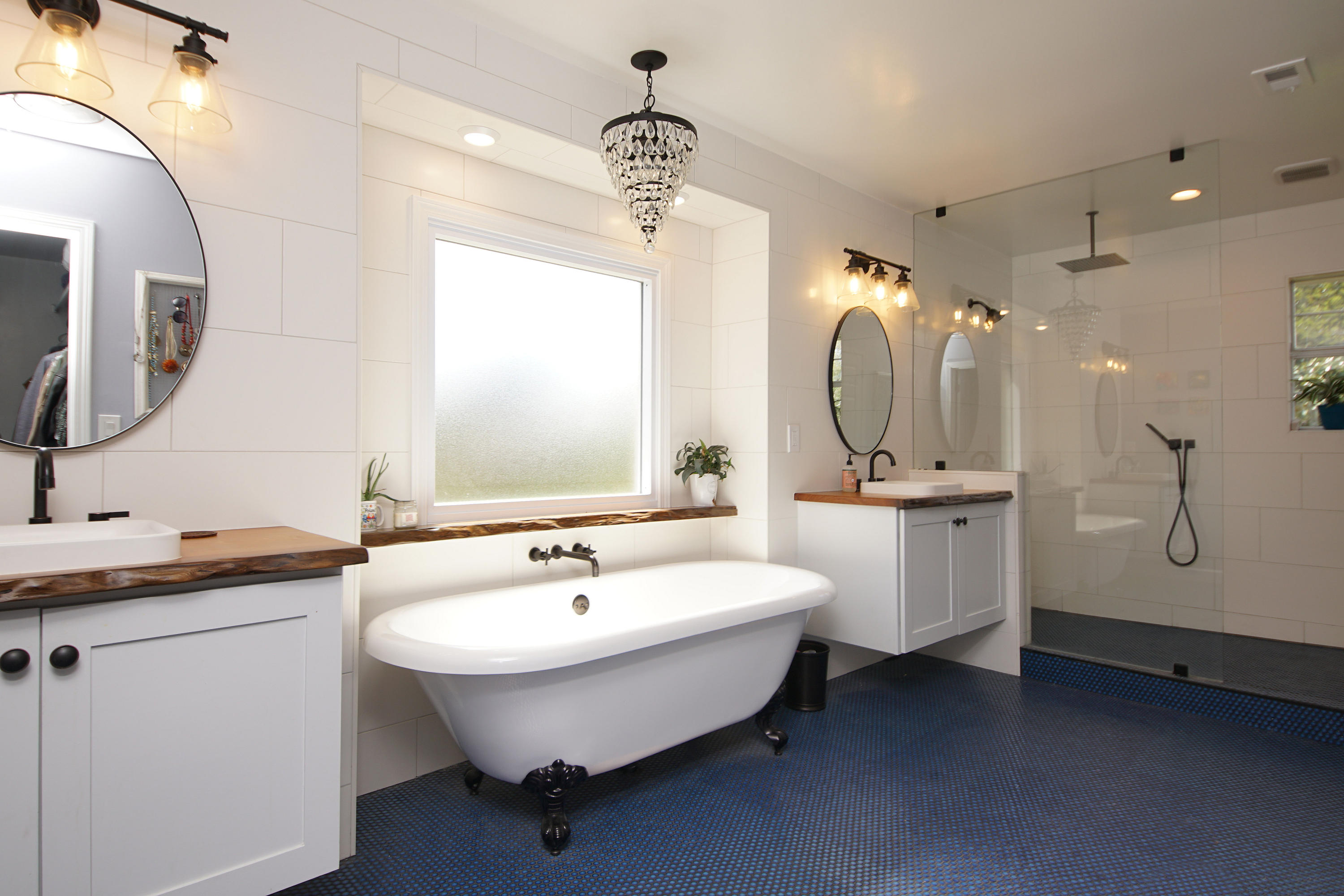 PARKWOOD ESTATES PH 1 BLUEWATER BAY - Residential