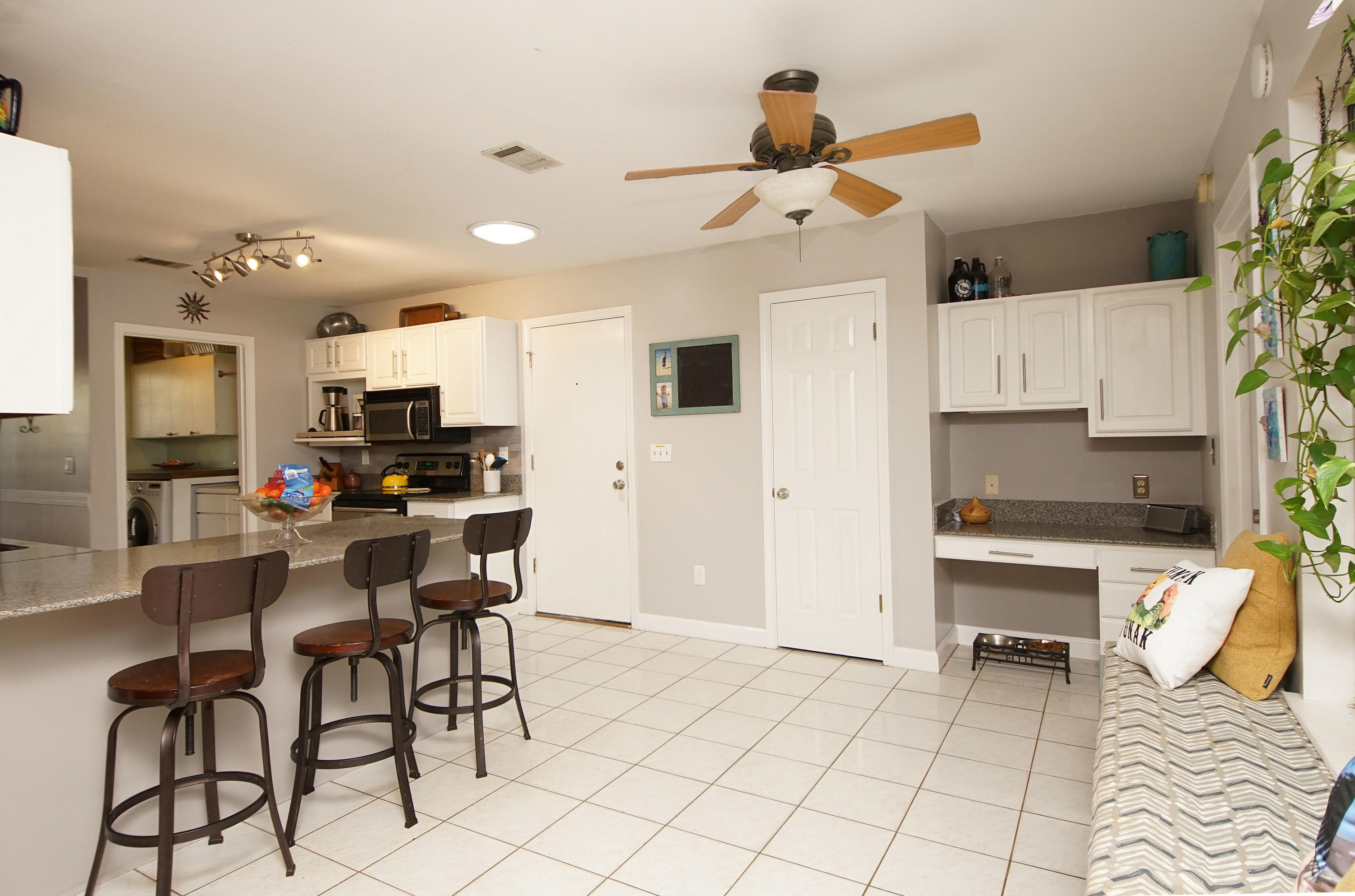 PARKWOOD ESTATES PH 1 BLUEWATER BAY - Residential