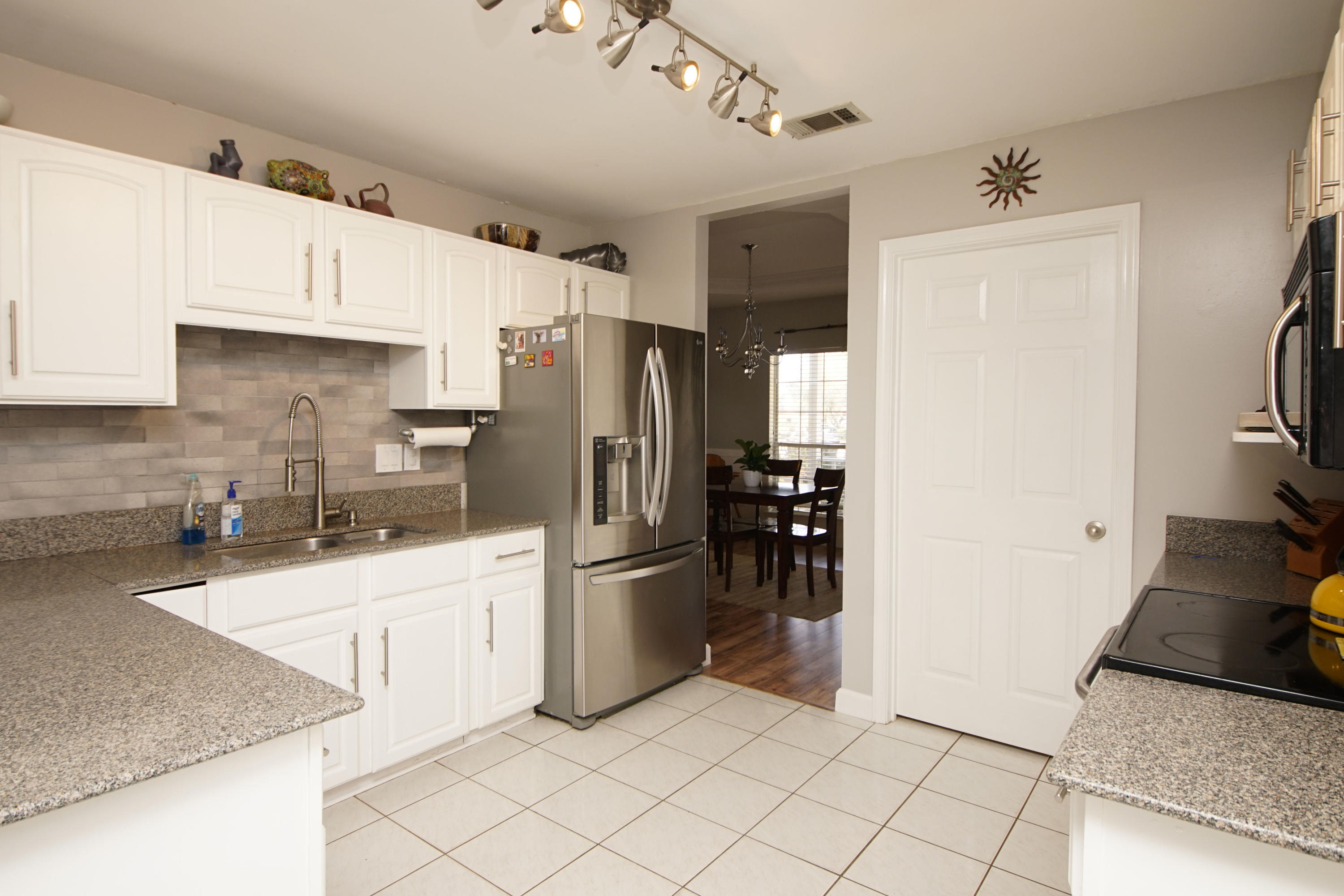 PARKWOOD ESTATES PH 1 BLUEWATER BAY - Residential