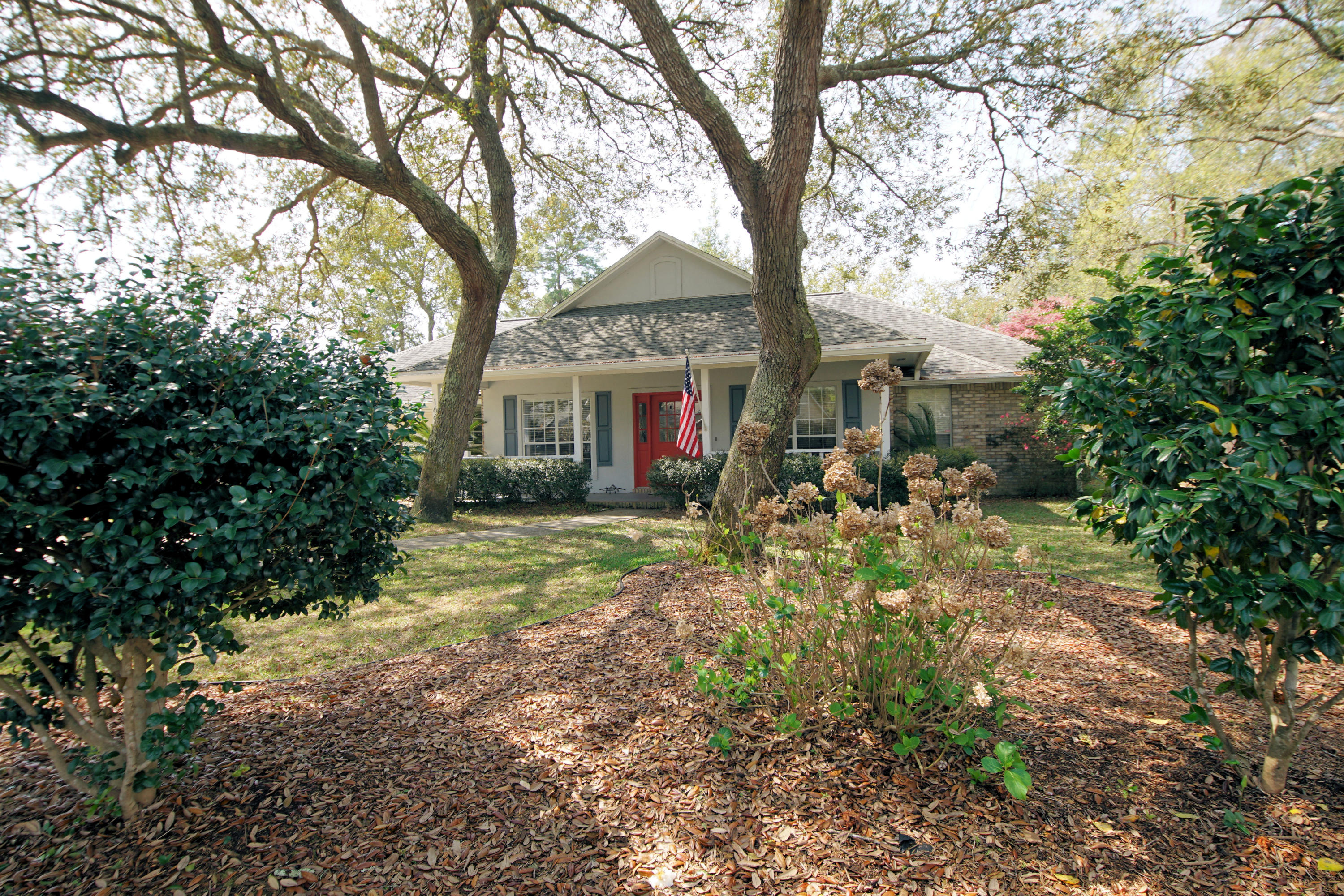 PARKWOOD ESTATES PH 1 BLUEWATER BAY - Residential