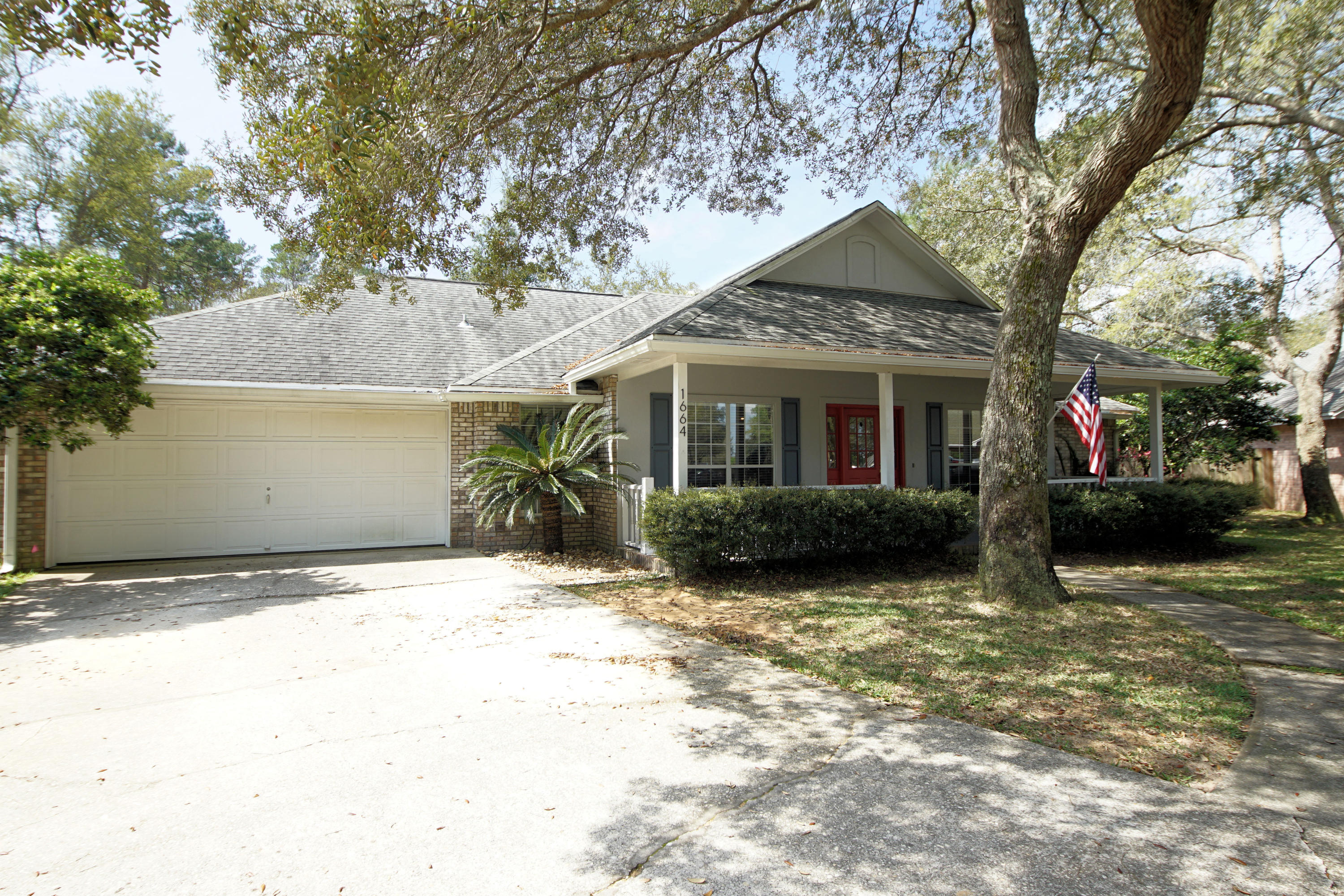 PARKWOOD ESTATES PH 1 BLUEWATER BAY - Residential