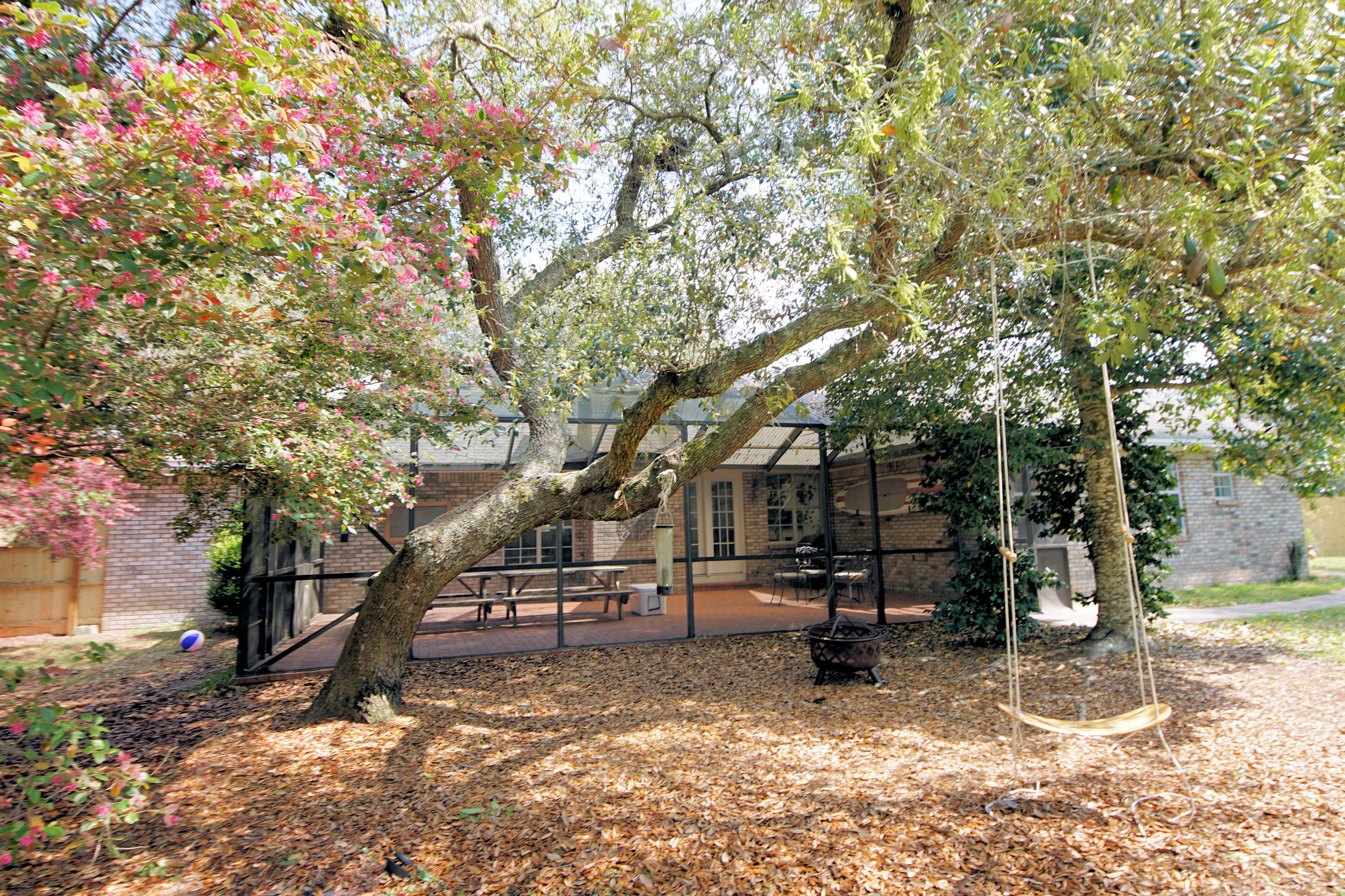 PARKWOOD ESTATES PH 1 BLUEWATER BAY - Residential