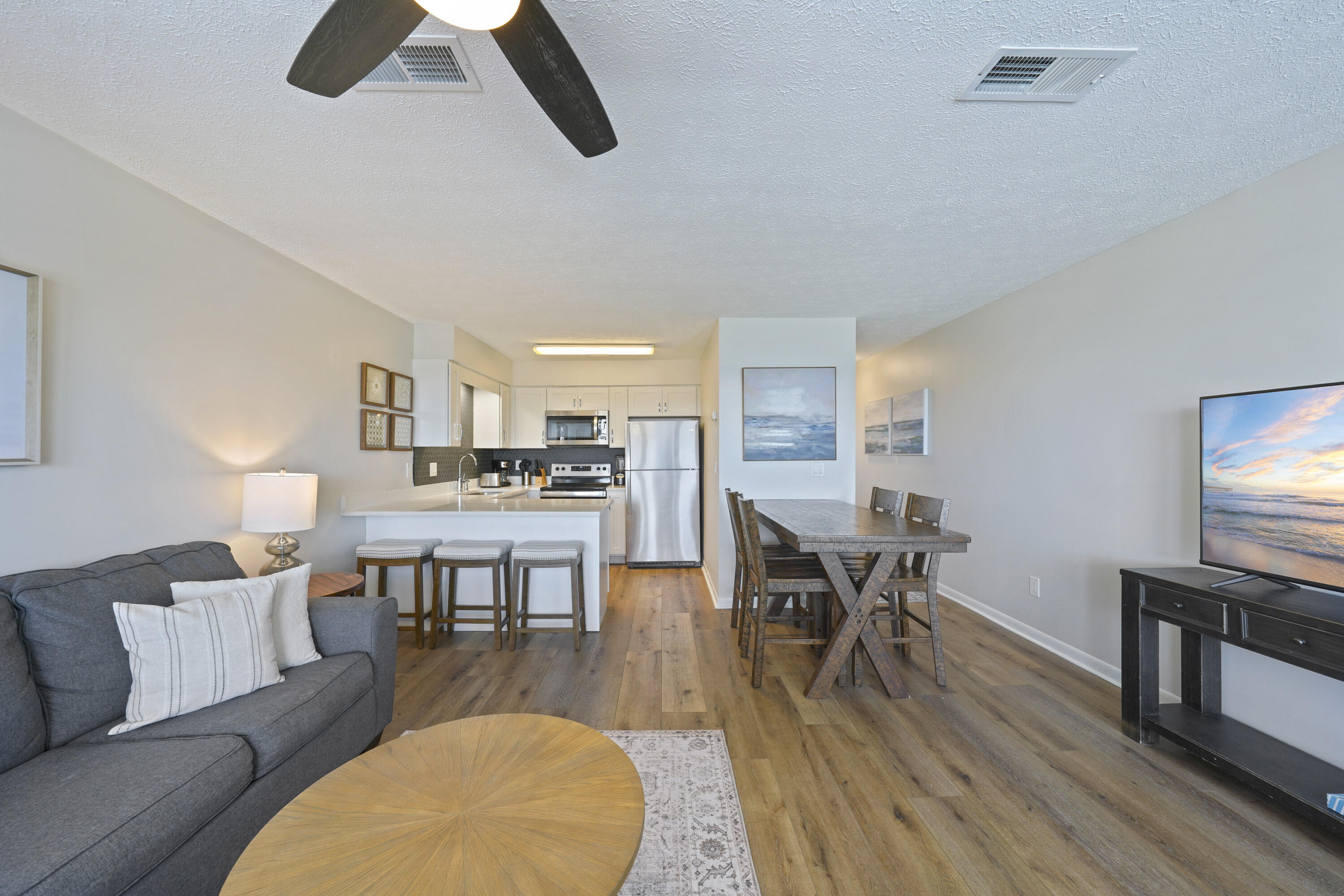 SOUTHWINDS III - Residential