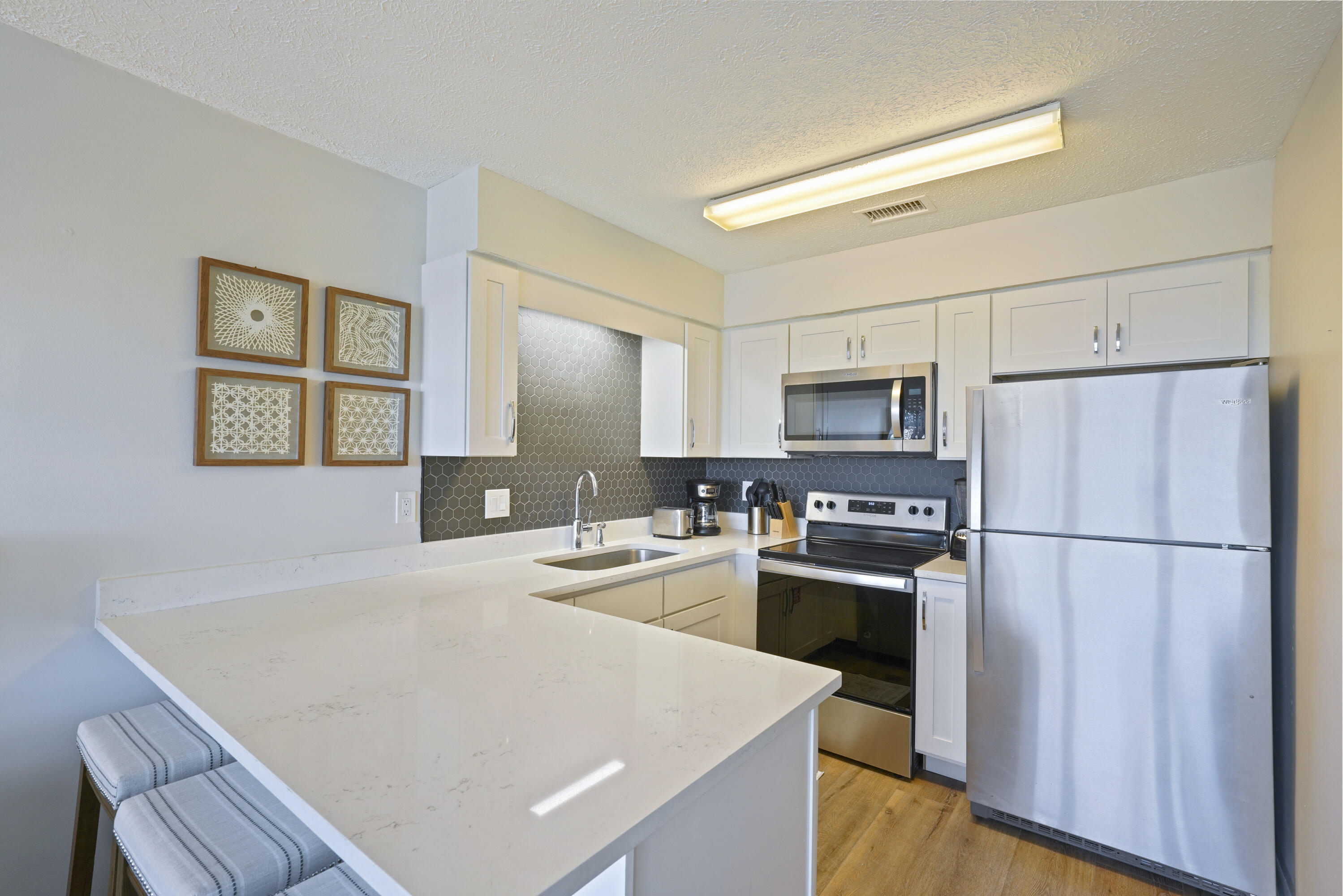 SOUTHWINDS III - Residential
