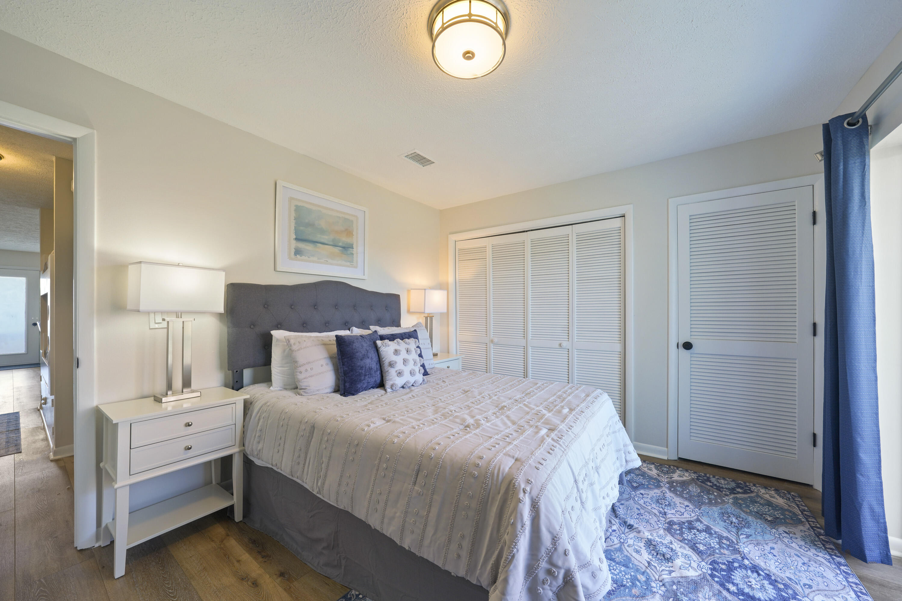 SOUTHWINDS III - Residential