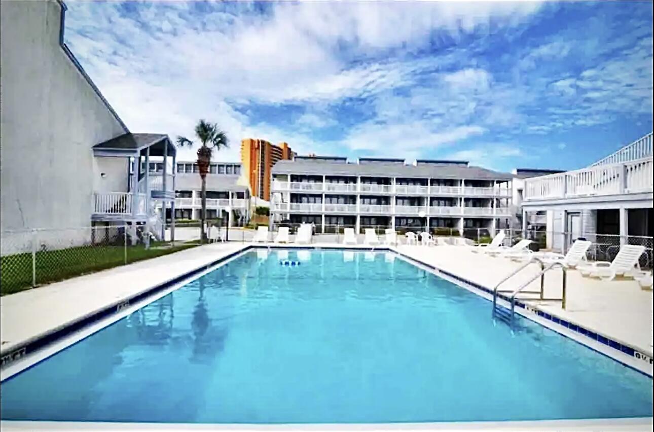 SOUTHWINDS III - Residential