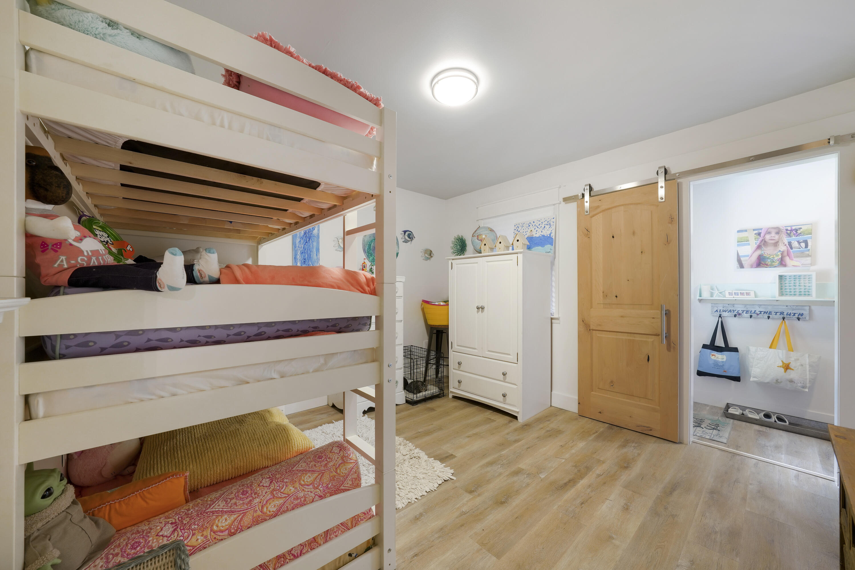 HOLIDAY SHORES EST 4TH ADDN - Residential