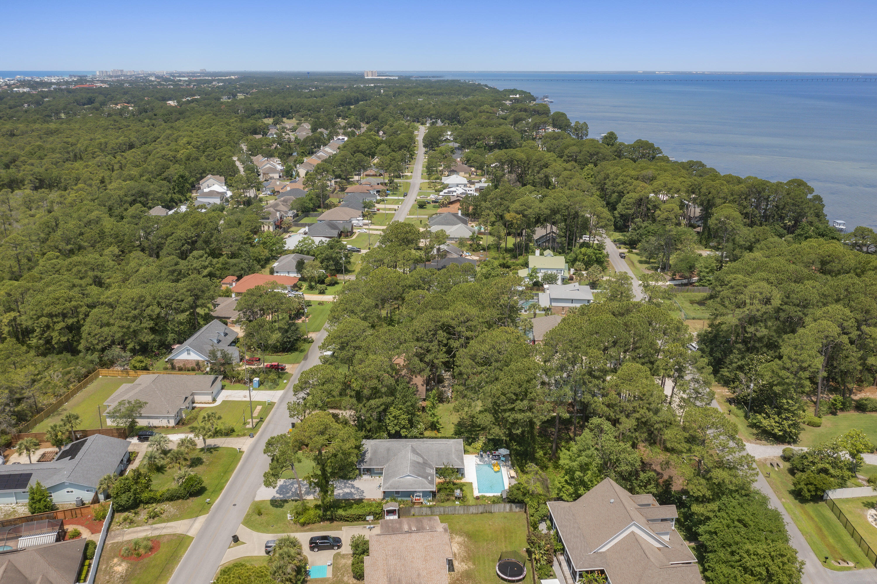 HOLIDAY SHORES EST 4TH ADDN - Residential