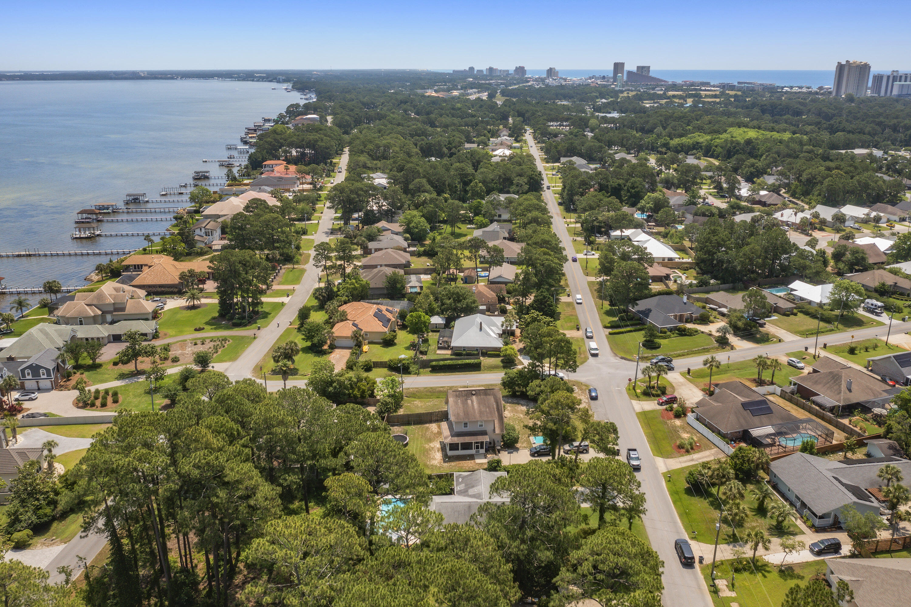 HOLIDAY SHORES EST 4TH ADDN - Residential