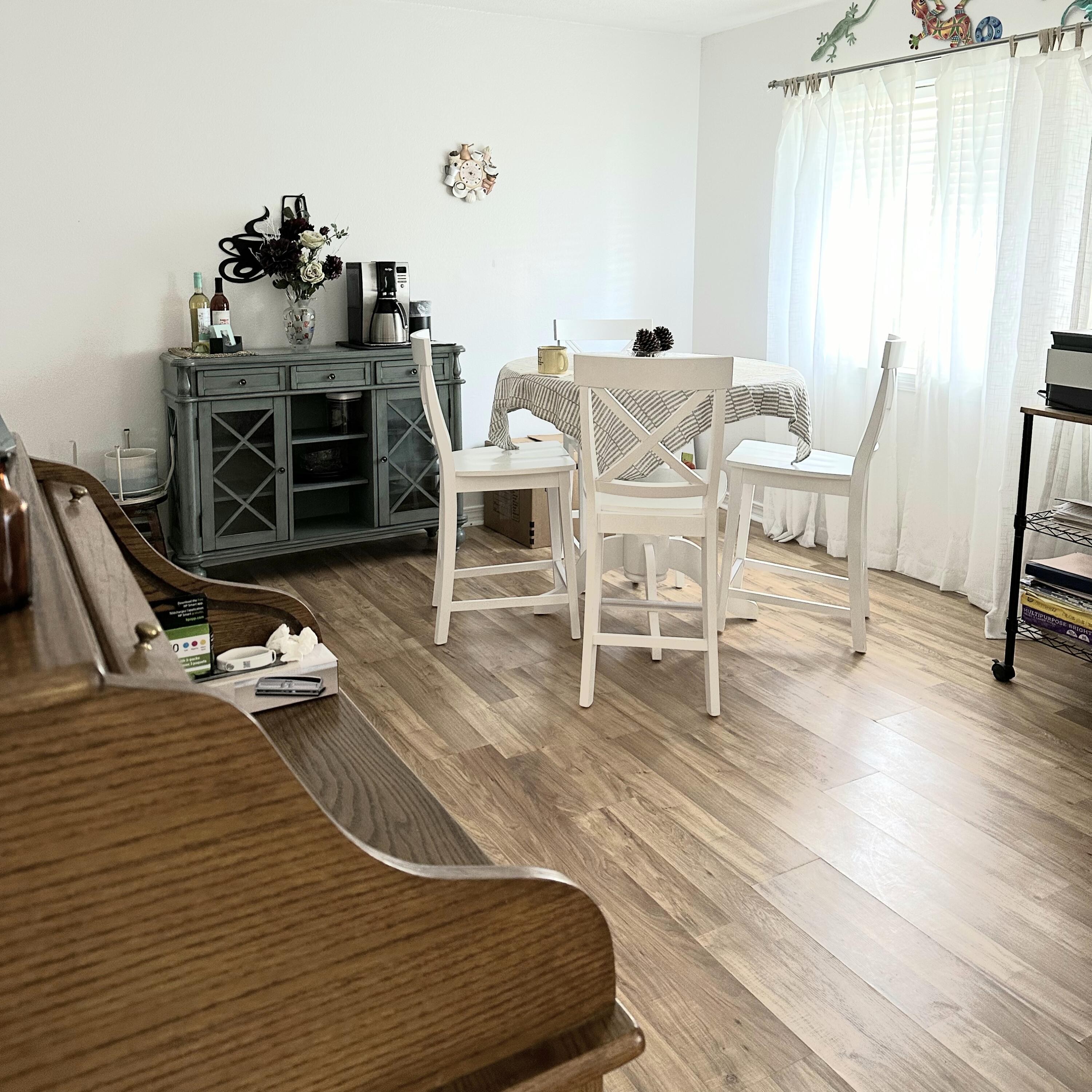 FINISTERRA CONDO - Residential