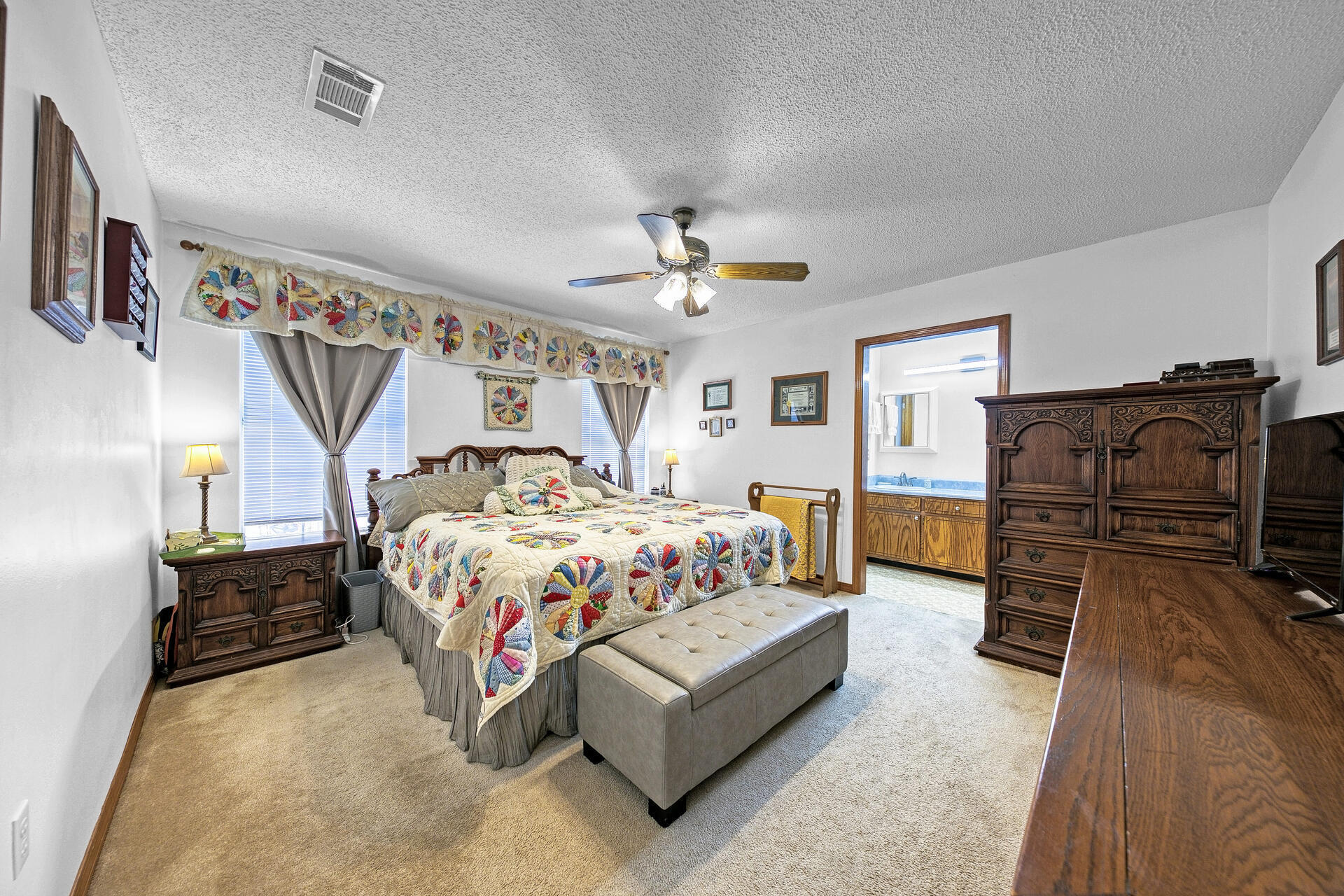 SANDY RIDGE ESTATES - Residential