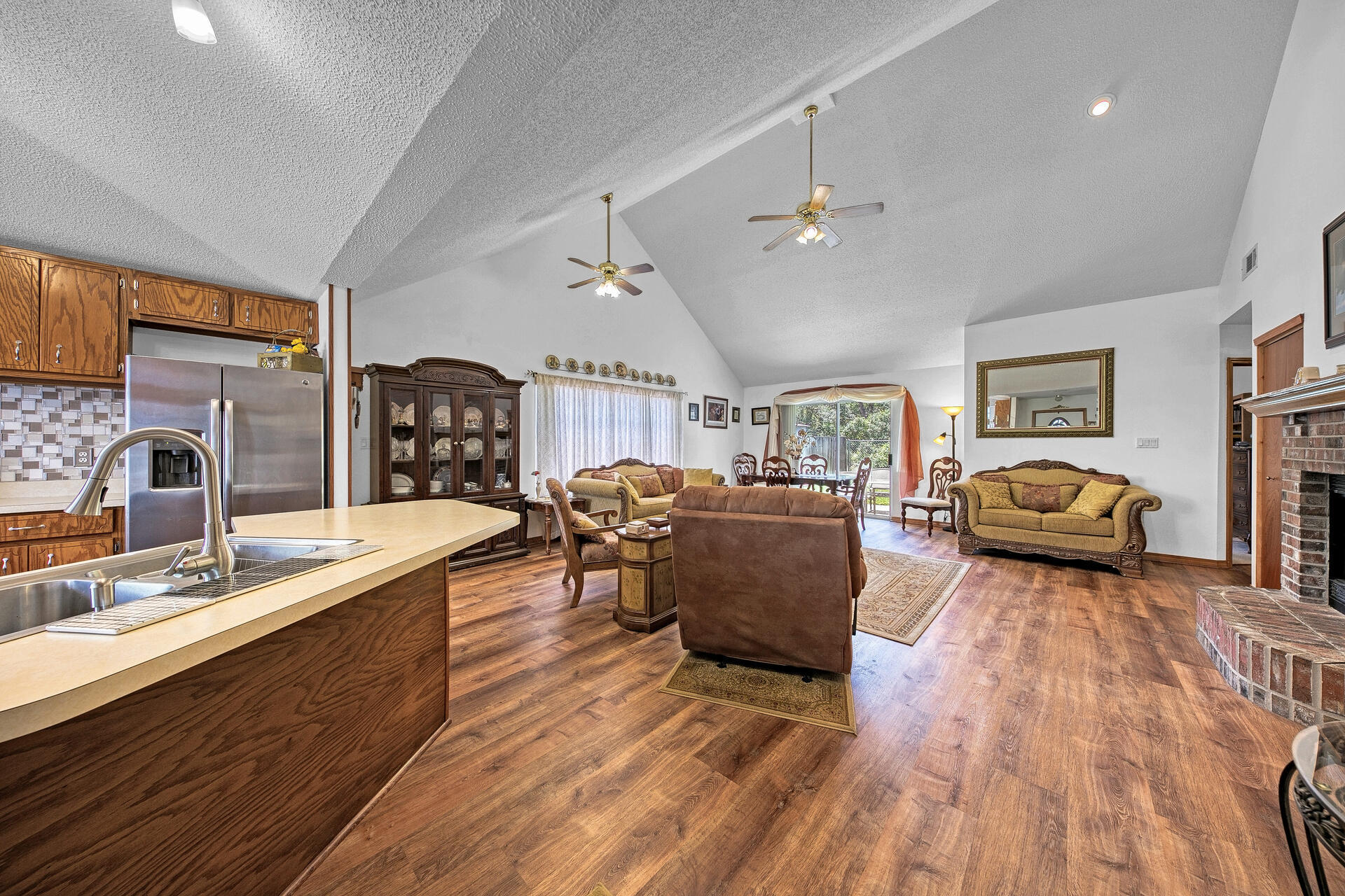 SANDY RIDGE ESTATES - Residential