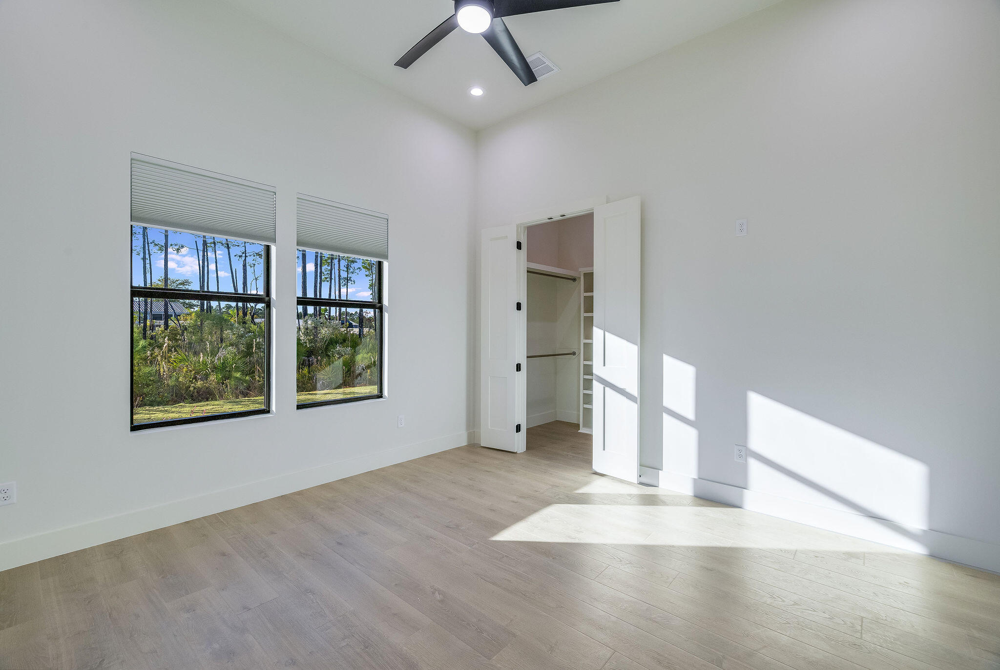 THOMPSON PLANTATION - Residential Lease