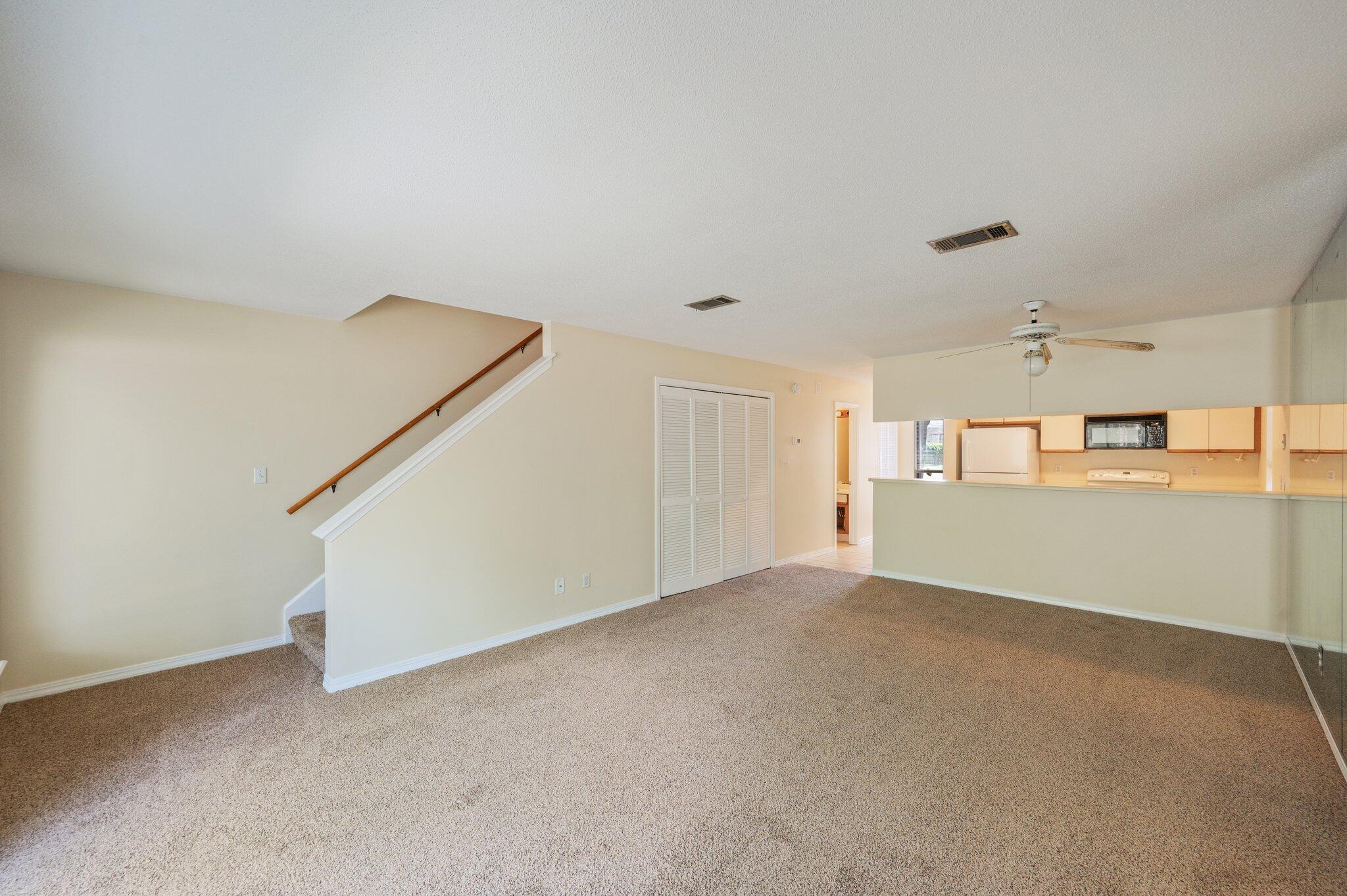 MAGNOLIA BAY CLUB - Residential Lease