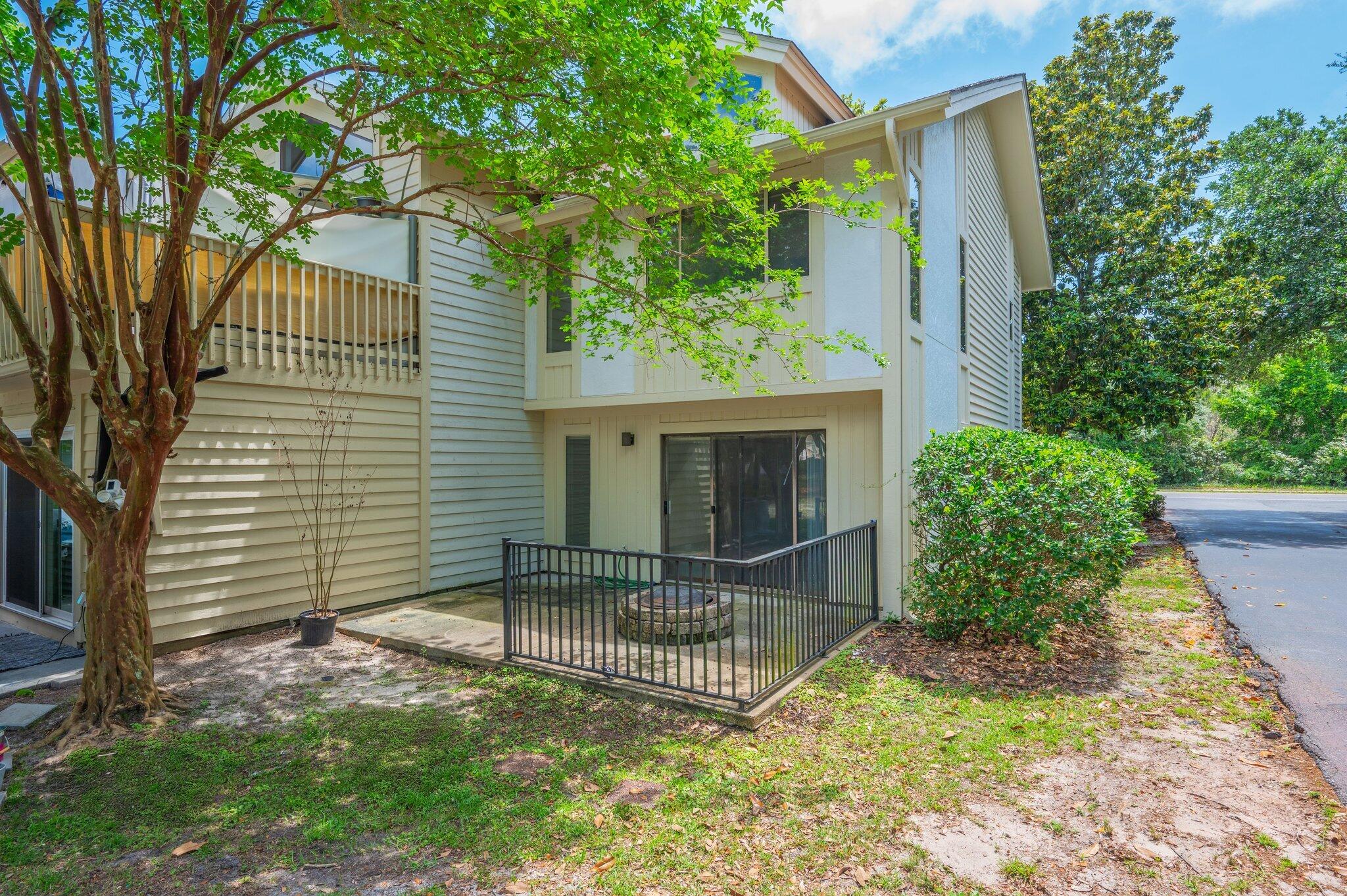 MAGNOLIA BAY CLUB - Residential Lease