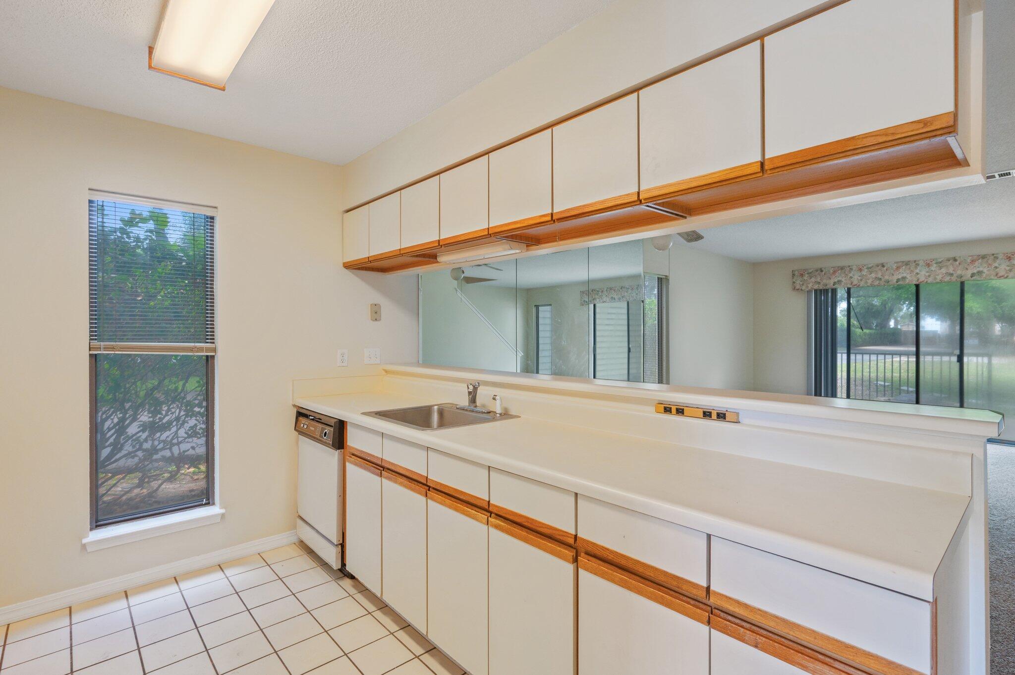 MAGNOLIA BAY CLUB - Residential Lease
