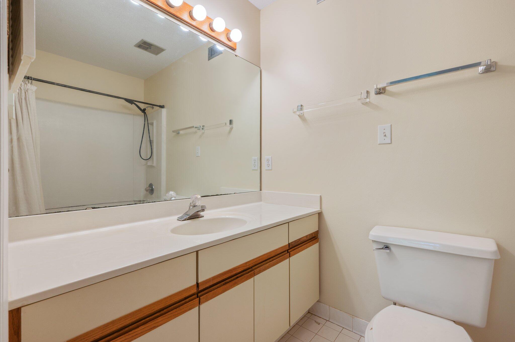 MAGNOLIA BAY CLUB - Residential Lease