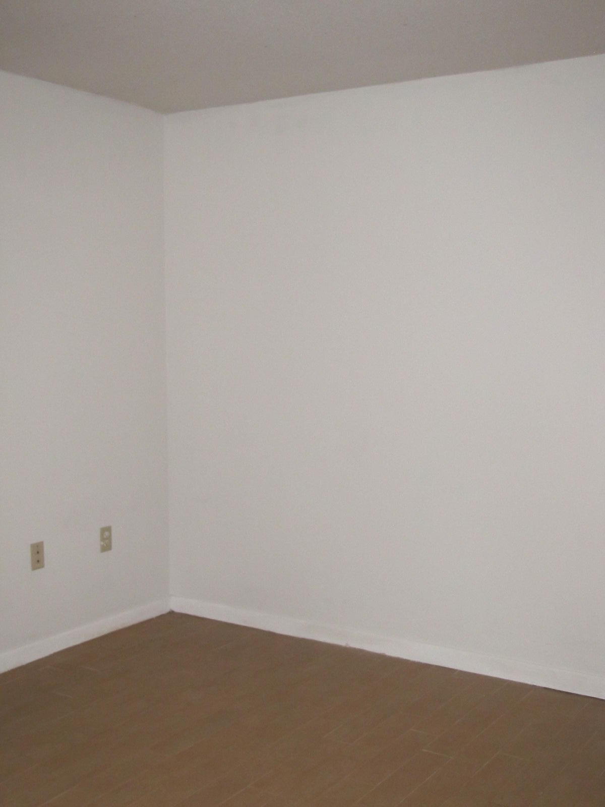 CRESTWOOD MANOR - Residential Lease